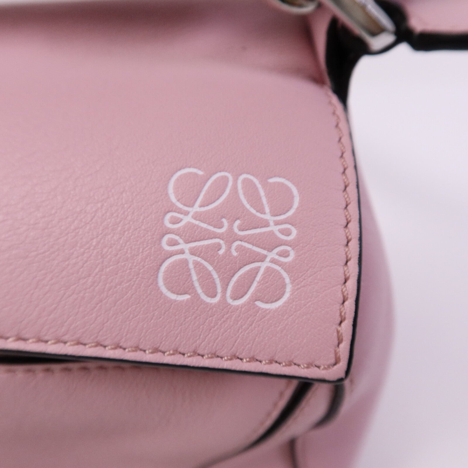 LOEWE 牛皮皮革Puzzle Small銀扣手挽肩背兩用袋