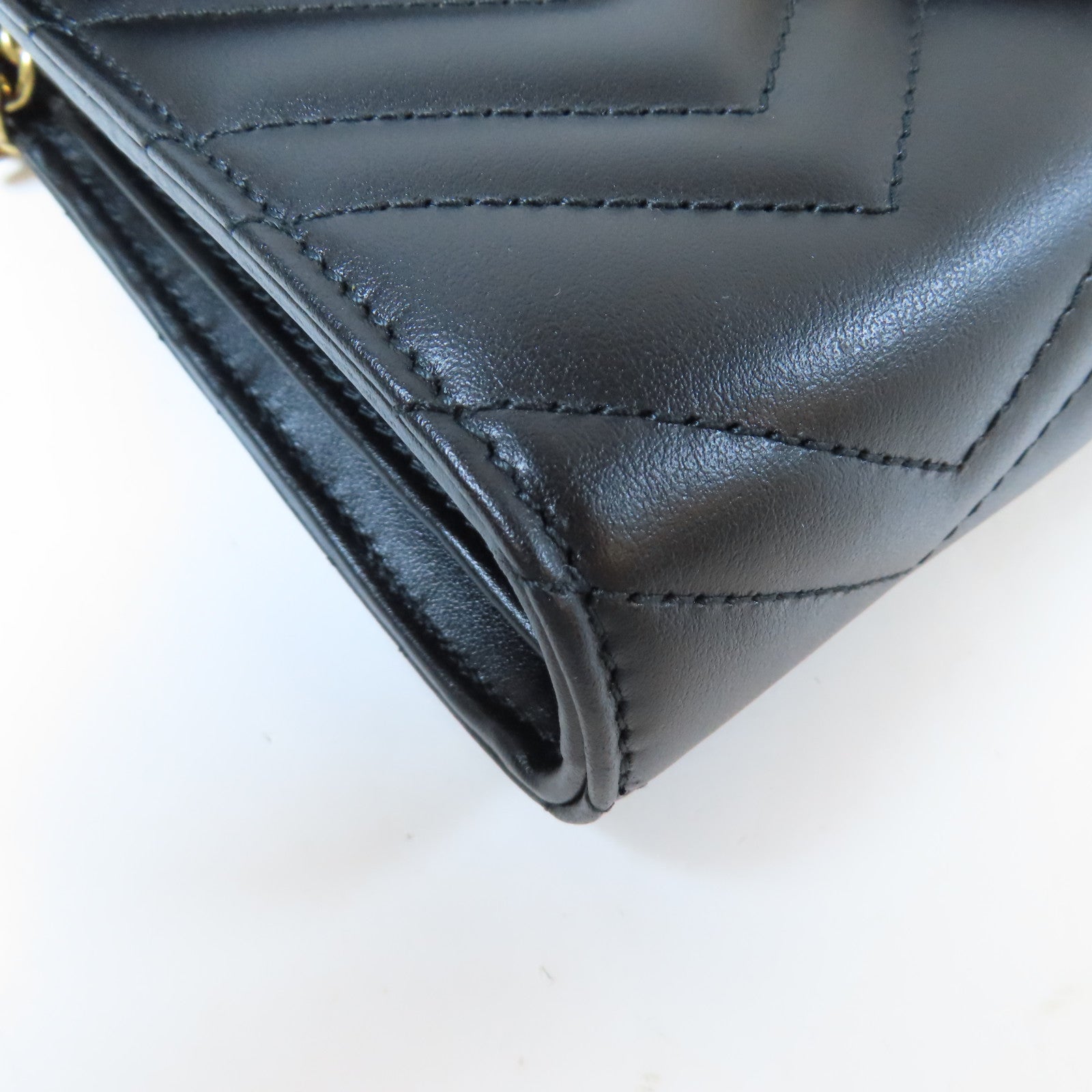 GUCCI 牛皮皮革GG Marmont Mini金扣鏈帶肩背袋黑色