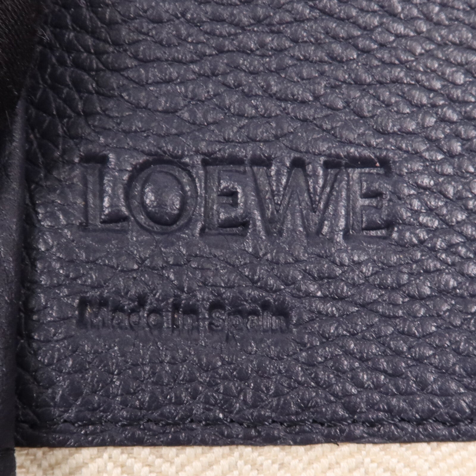 LOEWE 牛皮皮革Hammock DW Small金扣手挽肩背兩用袋