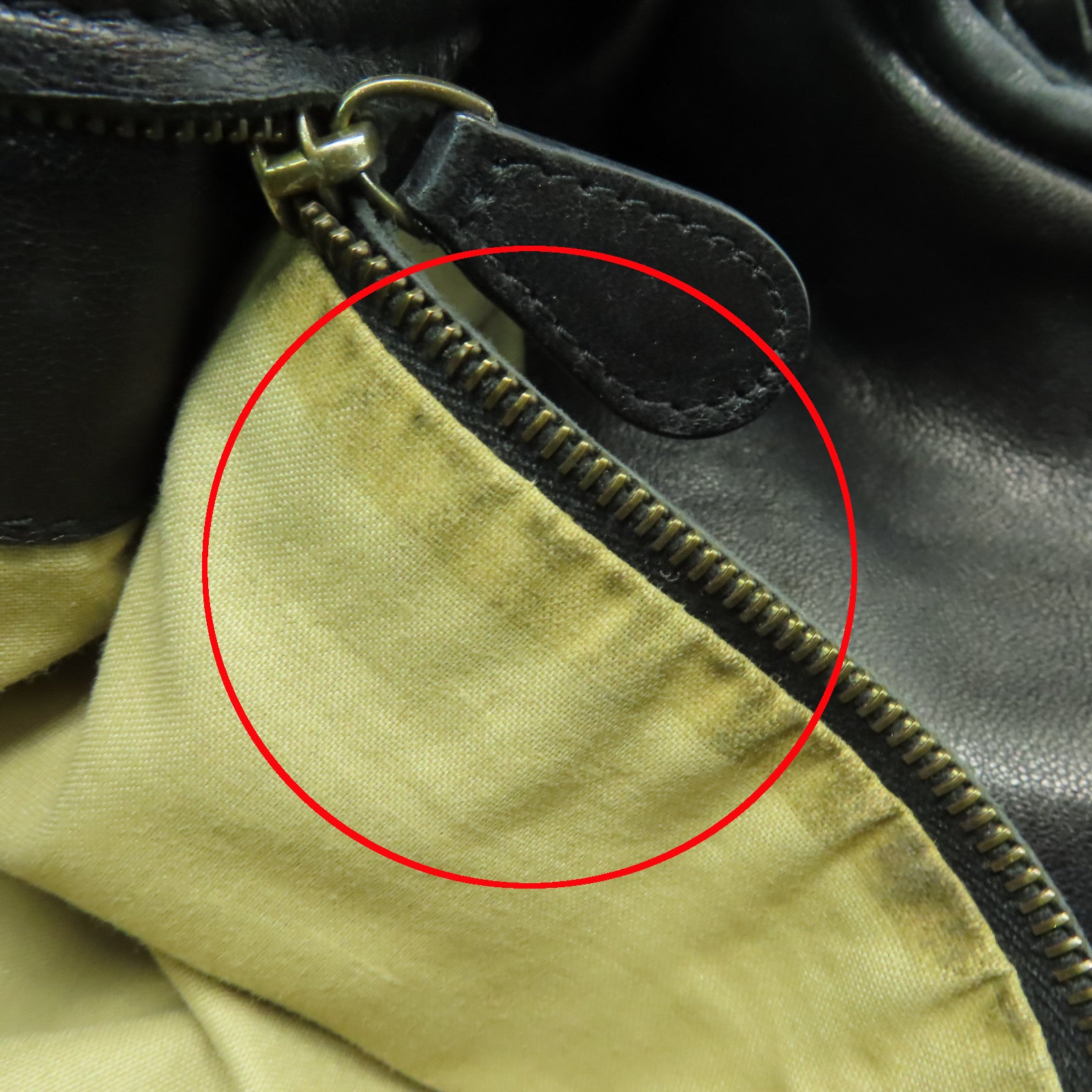 BOTTEGA VENETA 織紋皮革Shoulder Bag金扣肩背袋黒色