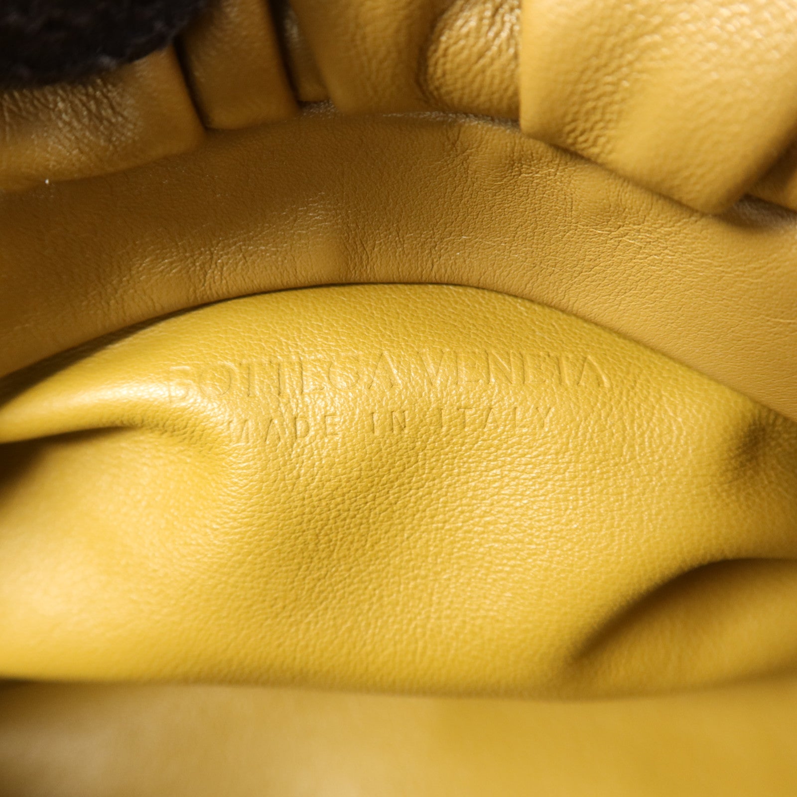 BOTTEGA VENETA 牛皮皮革The Chain Pouch鏈帶肩背袋