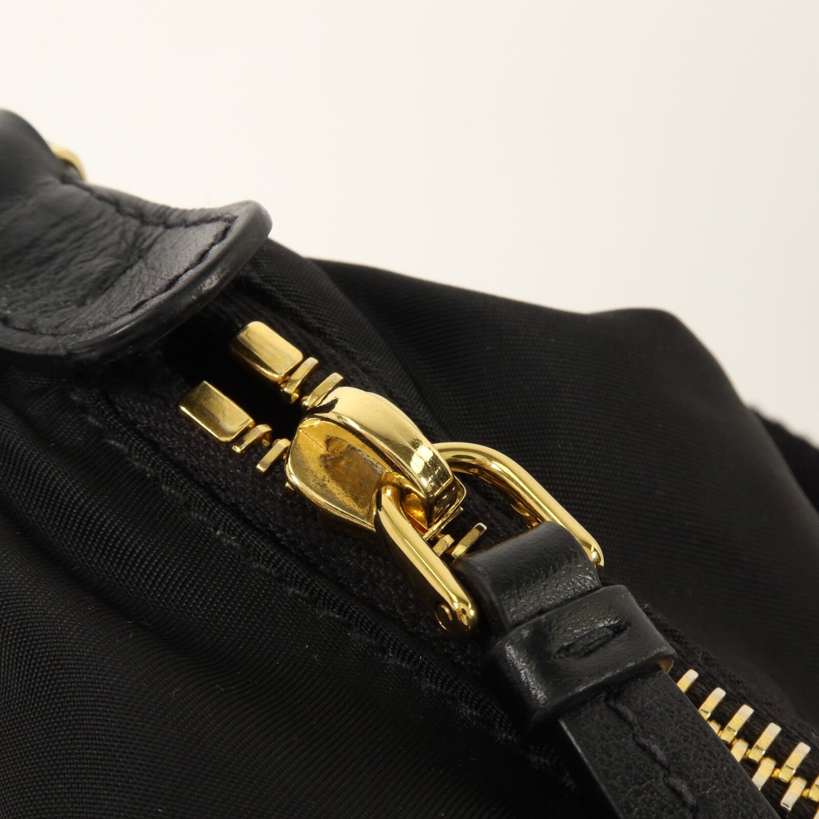 PRADA 尼龍Explore Large肩背袋