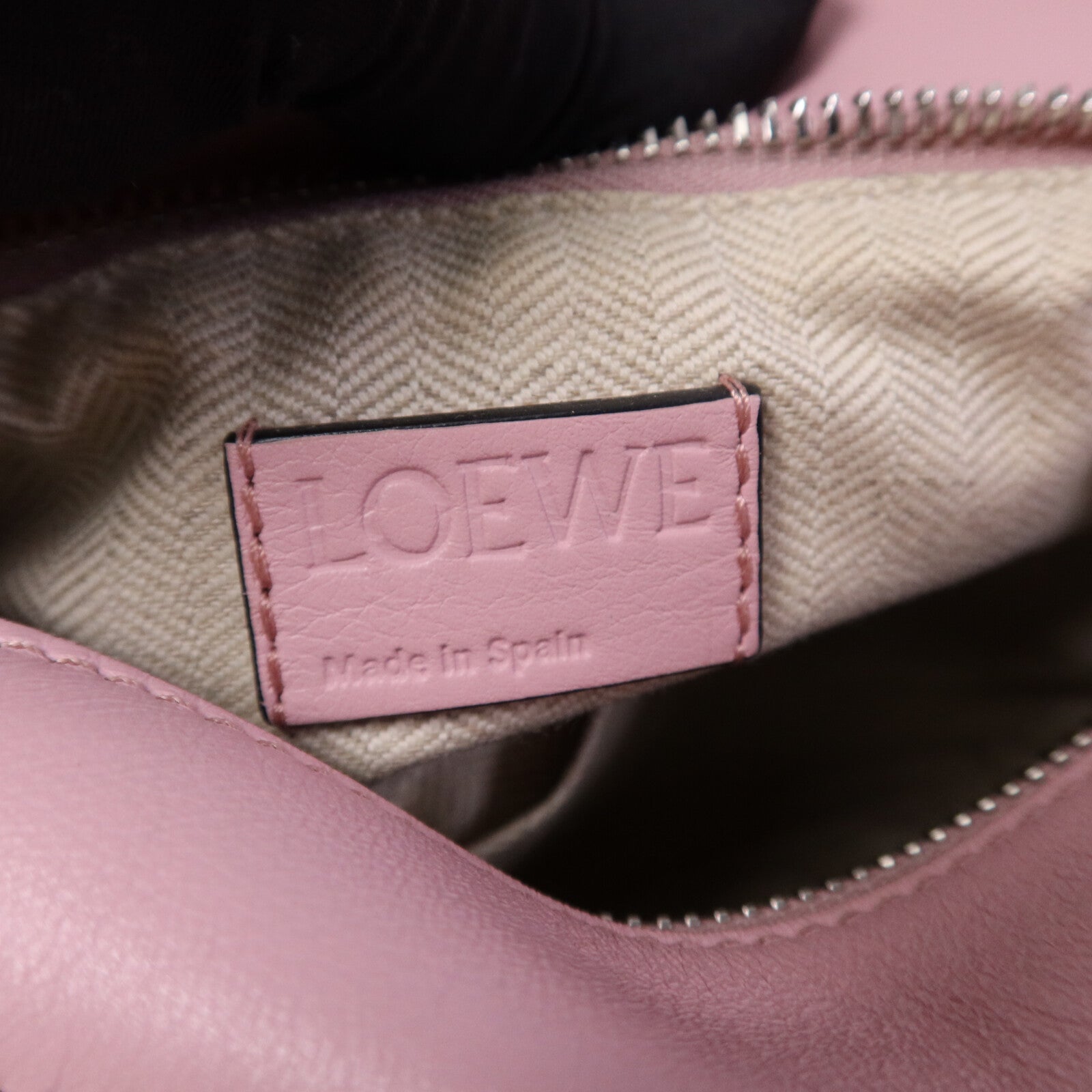 LOEWE 牛皮皮革Puzzle Small銀扣手挽肩背兩用袋