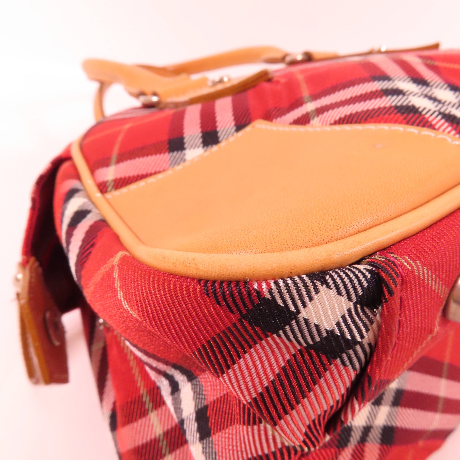 BURBERRY BLUE LABEL 帆布THand Bag銀扣手挽袋