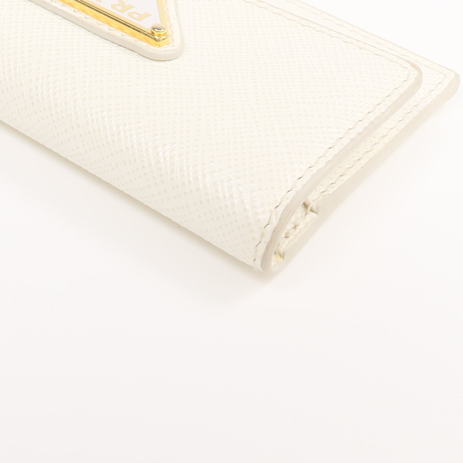 PRADA Saffiano皮革Card Case金扣卡片套