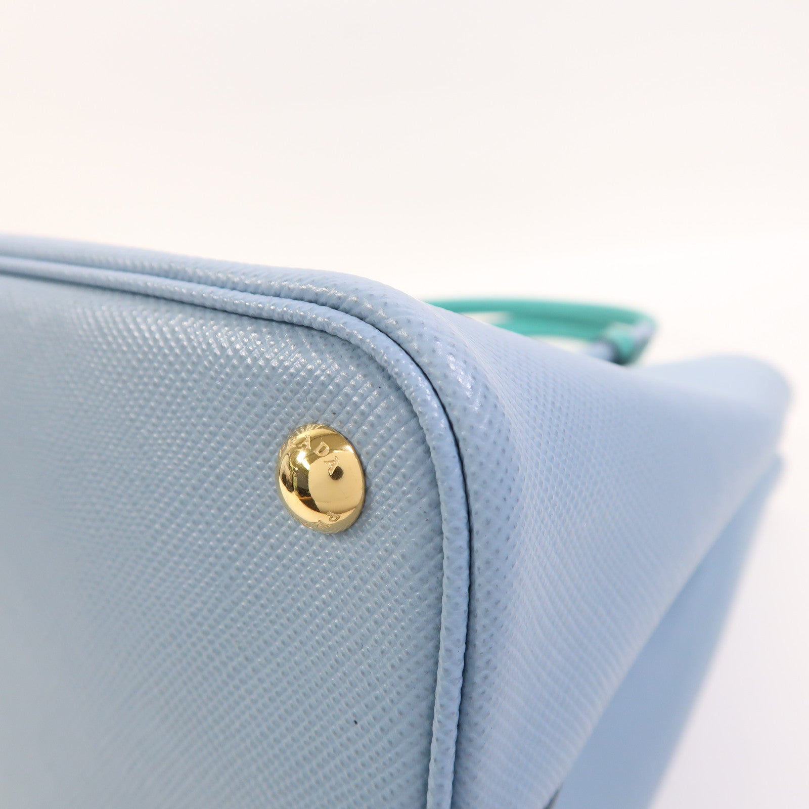 PRADA Saffiano皮革2 Way Shoulder金扣手挽肩背兩用袋