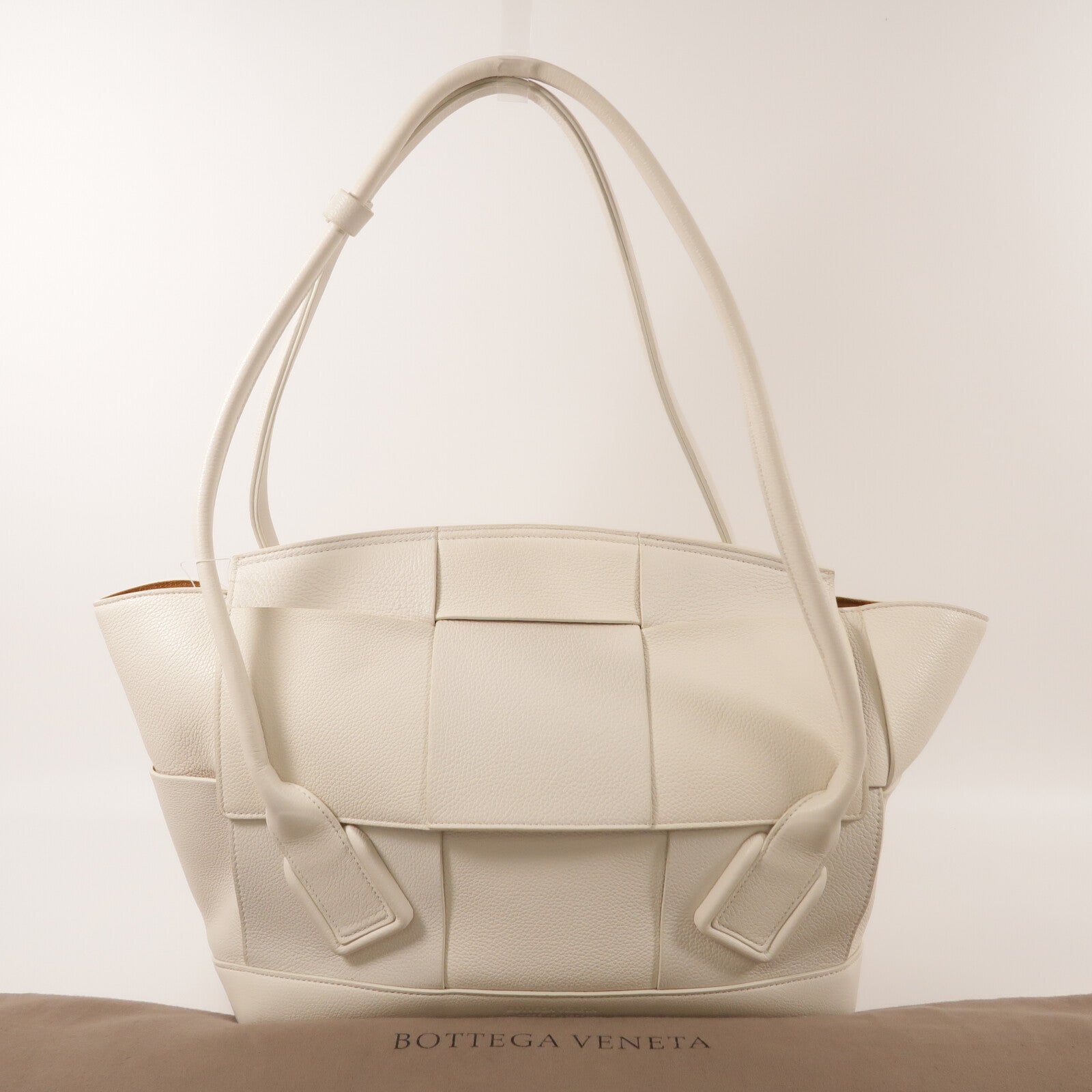 BOTTEGA VENETA 牛皮皮革Arco Tote手挽袋
