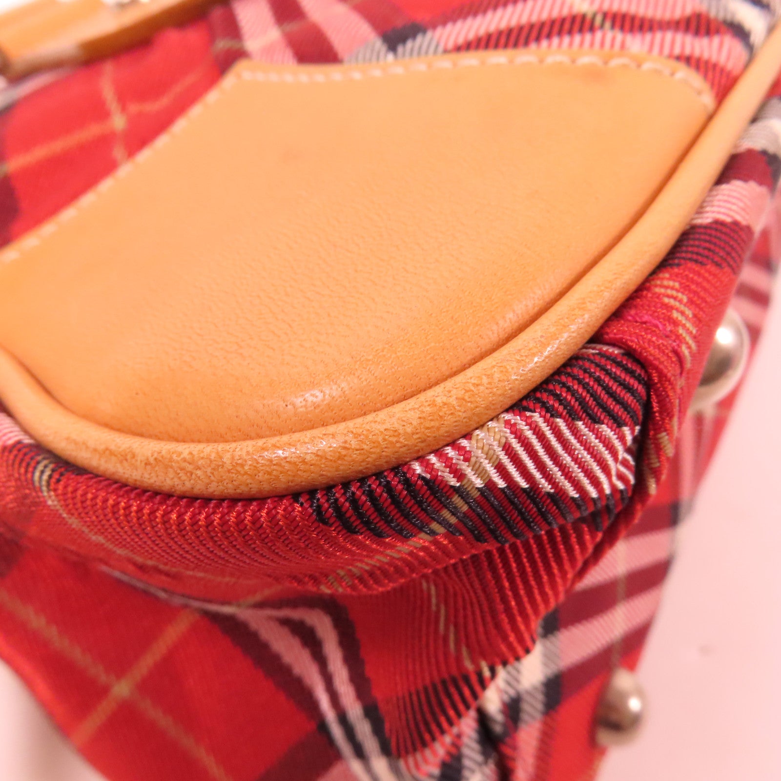 BURBERRY BLUE LABEL 帆布THand Bag銀扣手挽袋