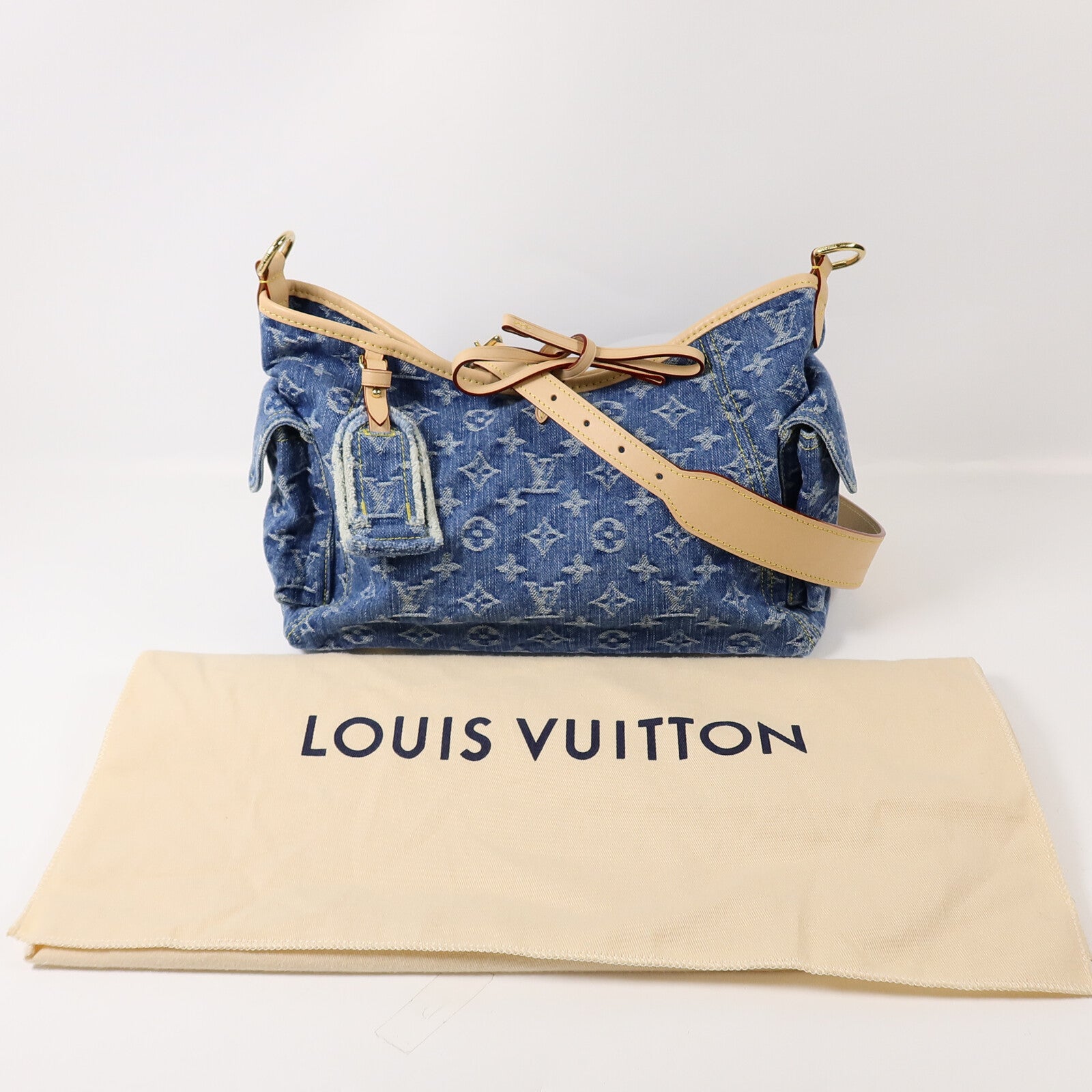 LOUIS VUITTON Monogram Denim Carryall Cargo PM肩背袋