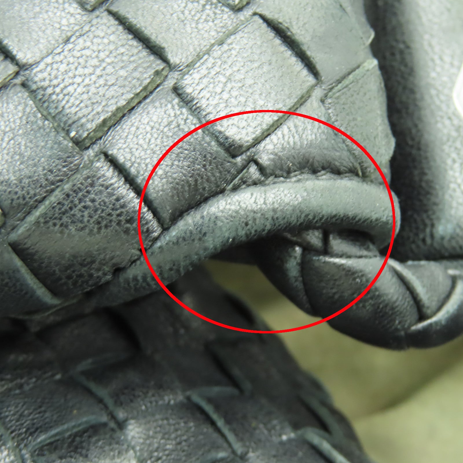 BOTTEGA VENETA 織紋皮革Shoulder Bag金扣肩背袋黒色