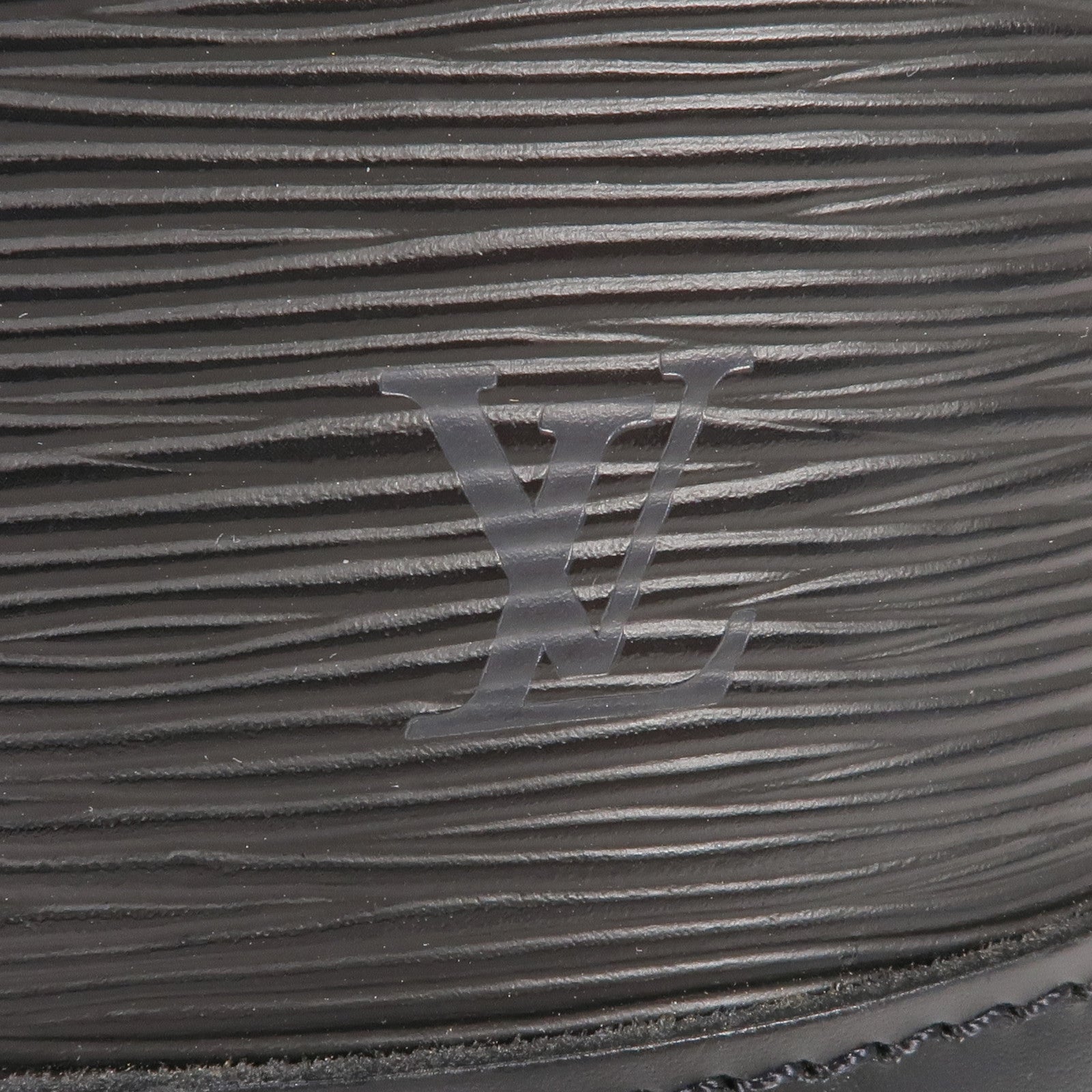 LOUIS VUITTON Epi Alma PM銀扣手挽袋