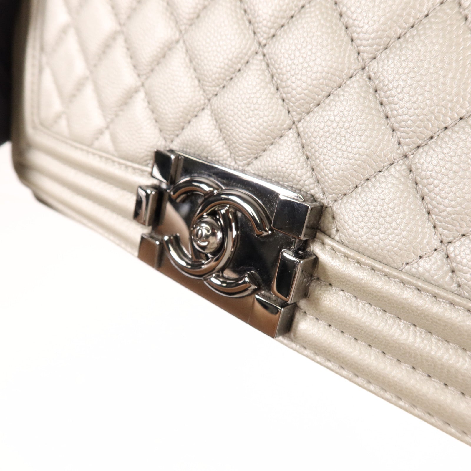 CHANEL 牛皮皮革Boy 25銀扣鏈帶肩背袋