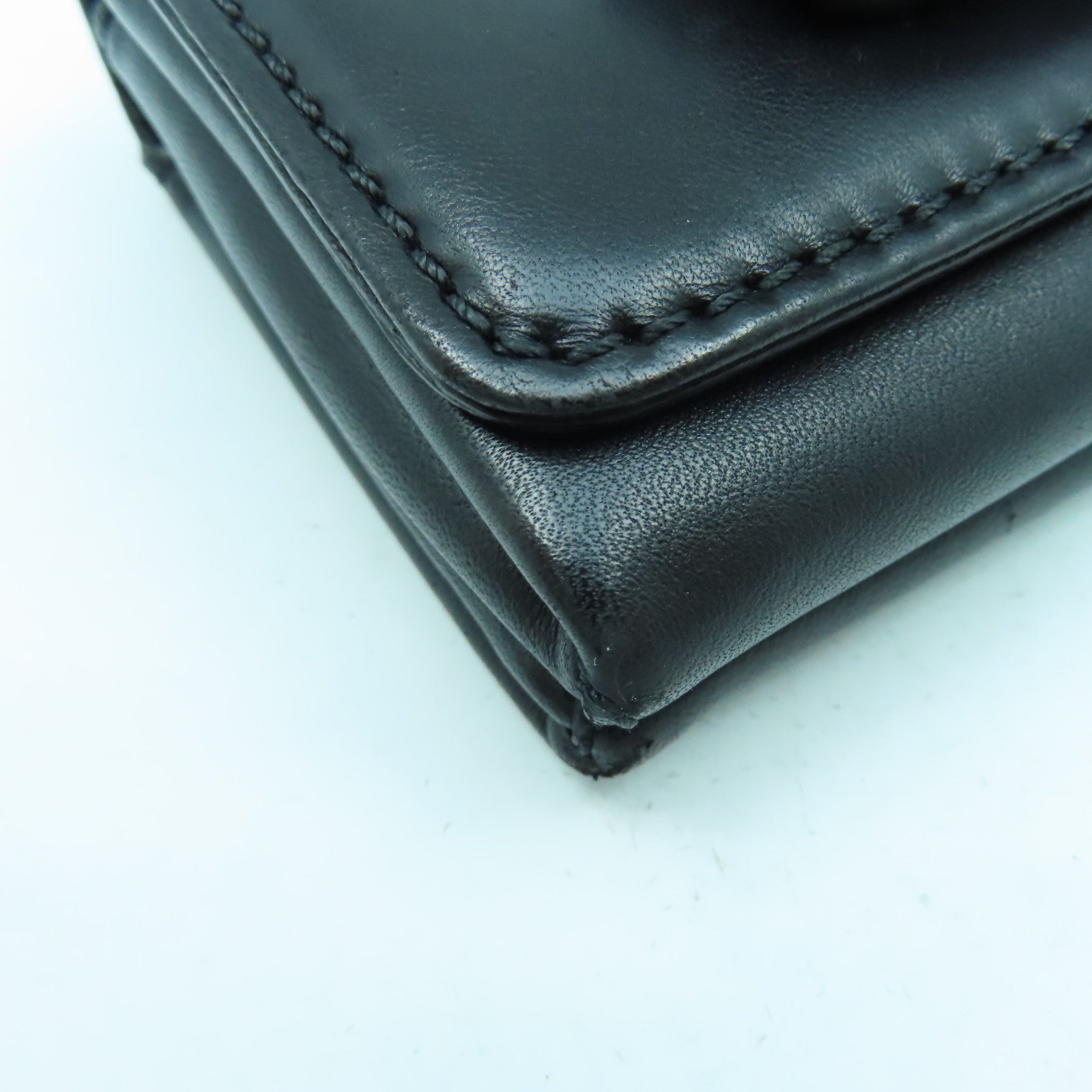 Valentino 【清倉大減價】皮革Chain Shoulder金扣鏈帶肩背袋黑色