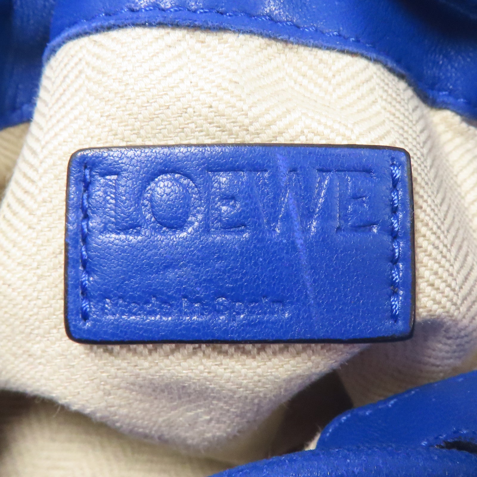 LOEWE 羊皮皮革Shoulder Bag金扣肩背袋