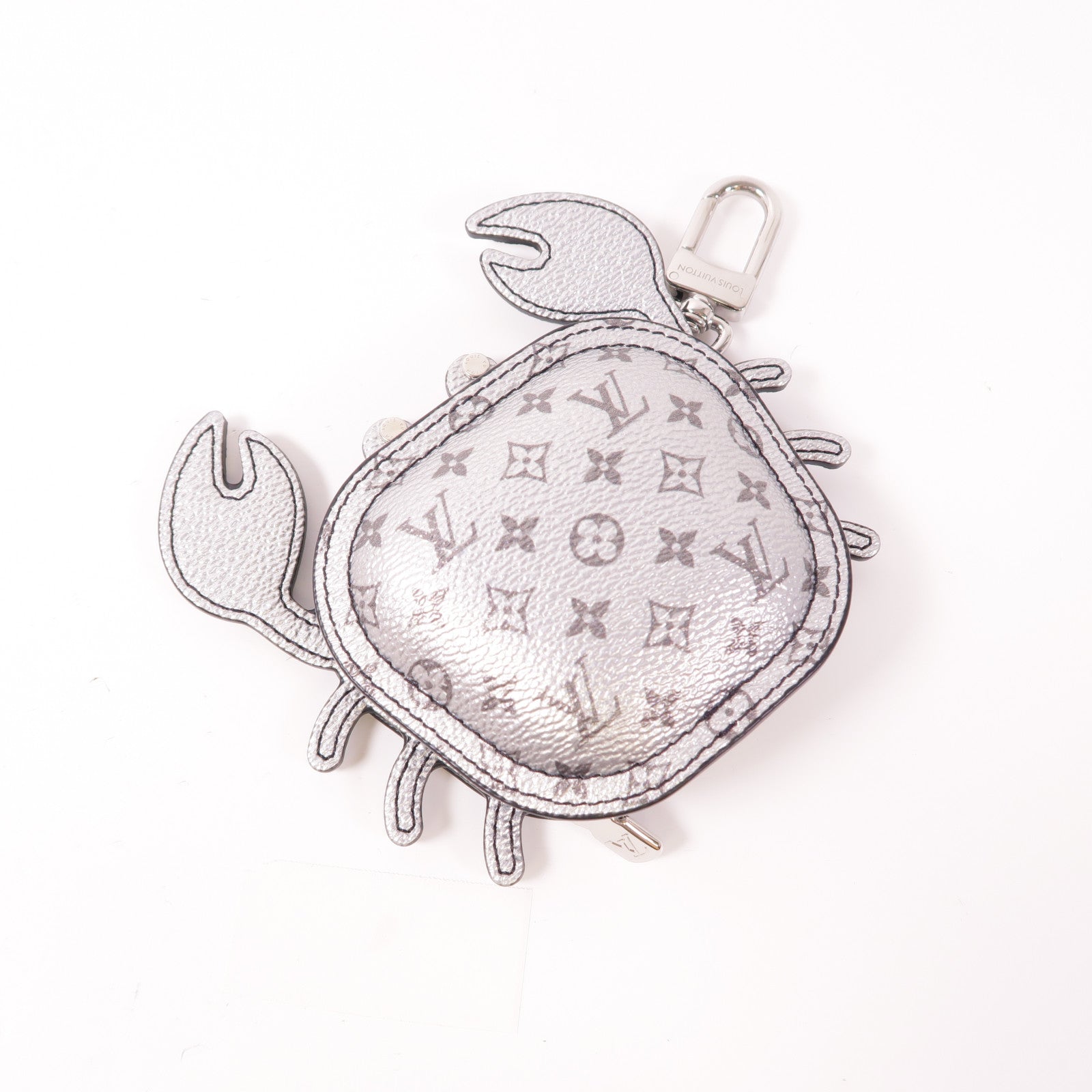 LOUIS VUITTON Monogram LV Crab銀扣吊飾