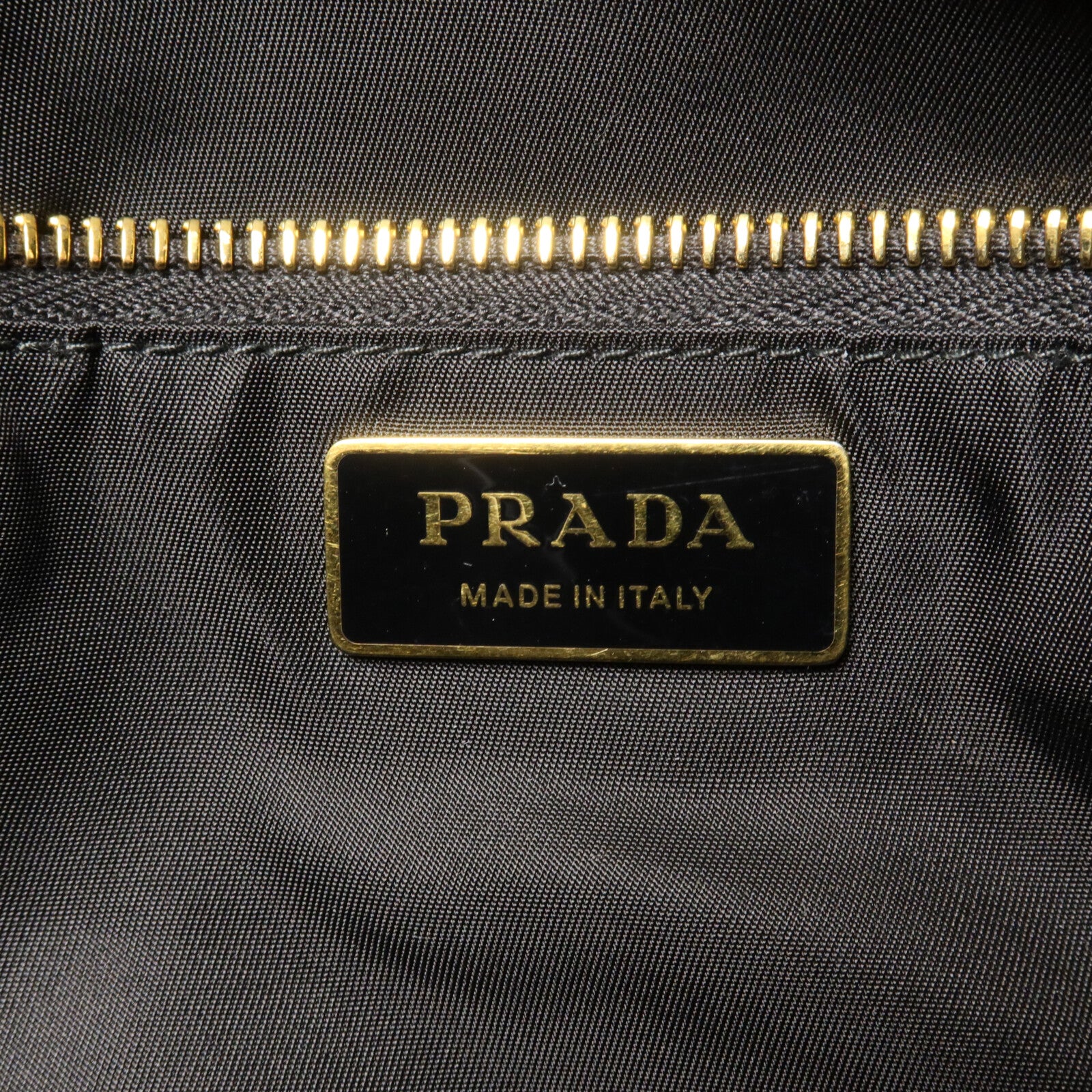 PRADA 尼龍Explore Large肩背袋