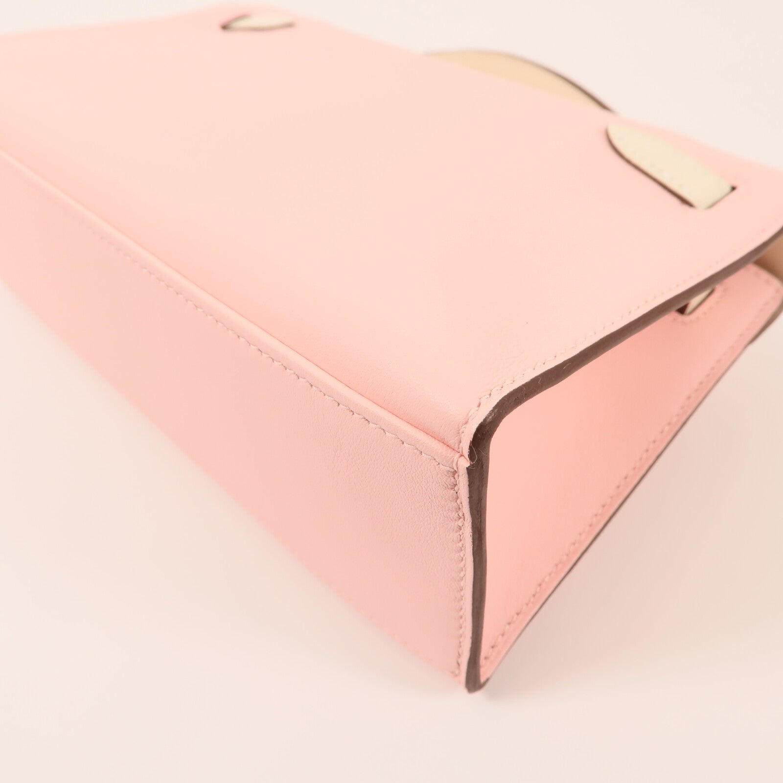 HERMES Swift皮革Mini Kelly Pochette金扣手挽袋Rose Sakura/Nata