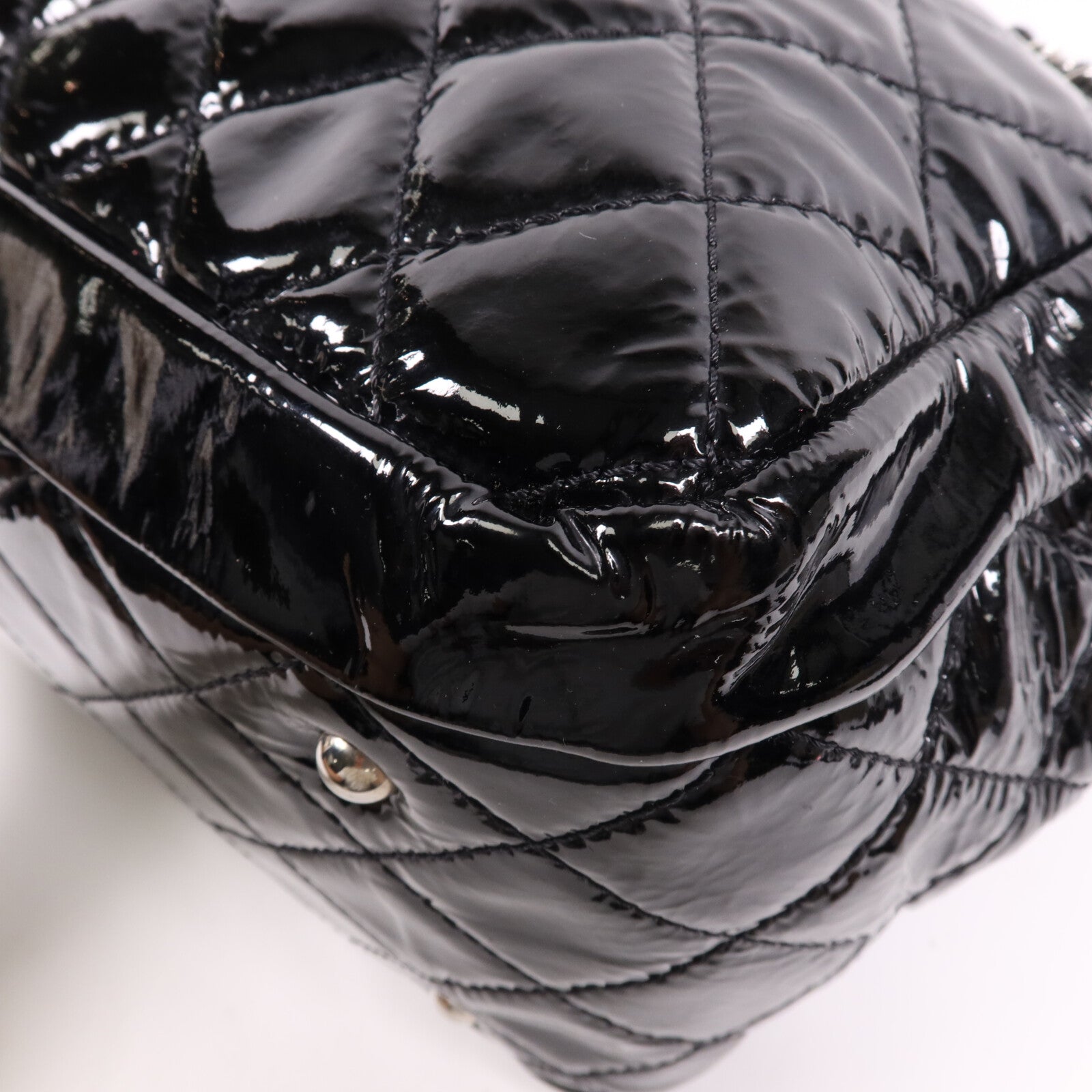 CHANEL 漆皮皮革Shoulder Bag銀扣鏈帶肩背袋