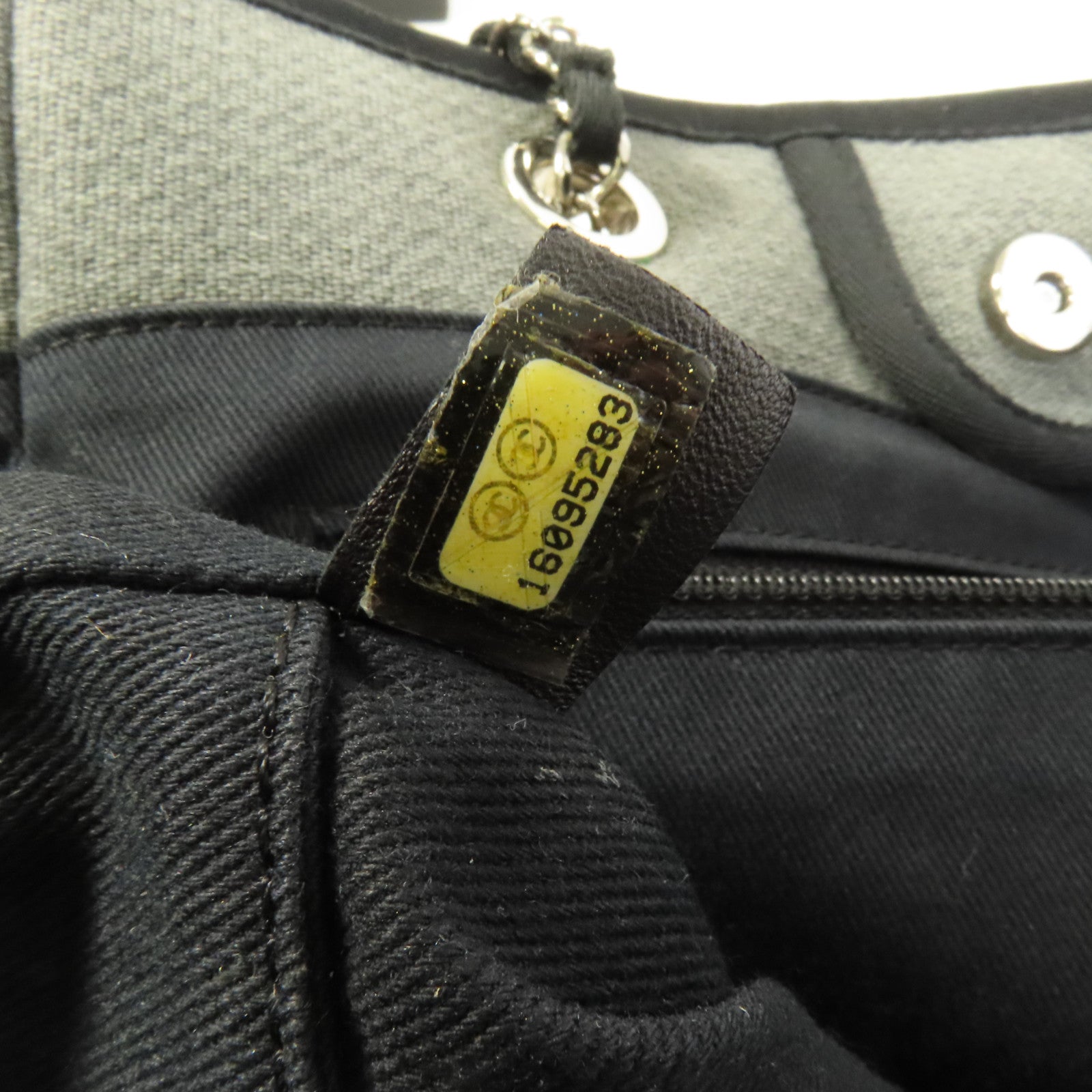 CHANEL 帆布Deauville銀扣鏈帶肩背袋