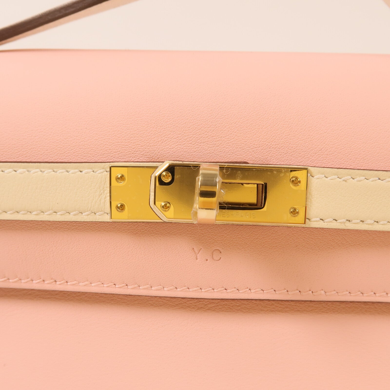 HERMES Swift皮革Mini Kelly Pochette金扣手挽袋Rose Sakura/Nata