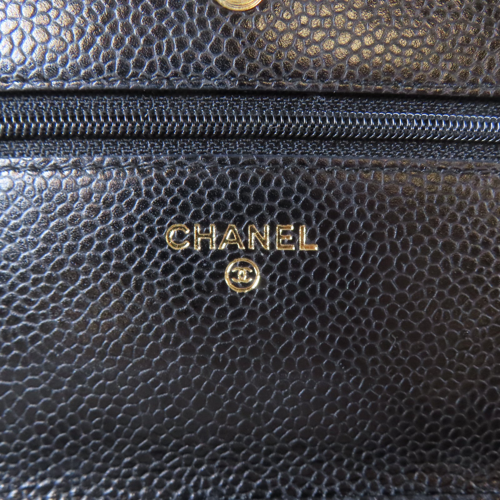 CHANEL 菱格Caviar皮革Chain Shoulder金扣鏈帶肩背袋黑色