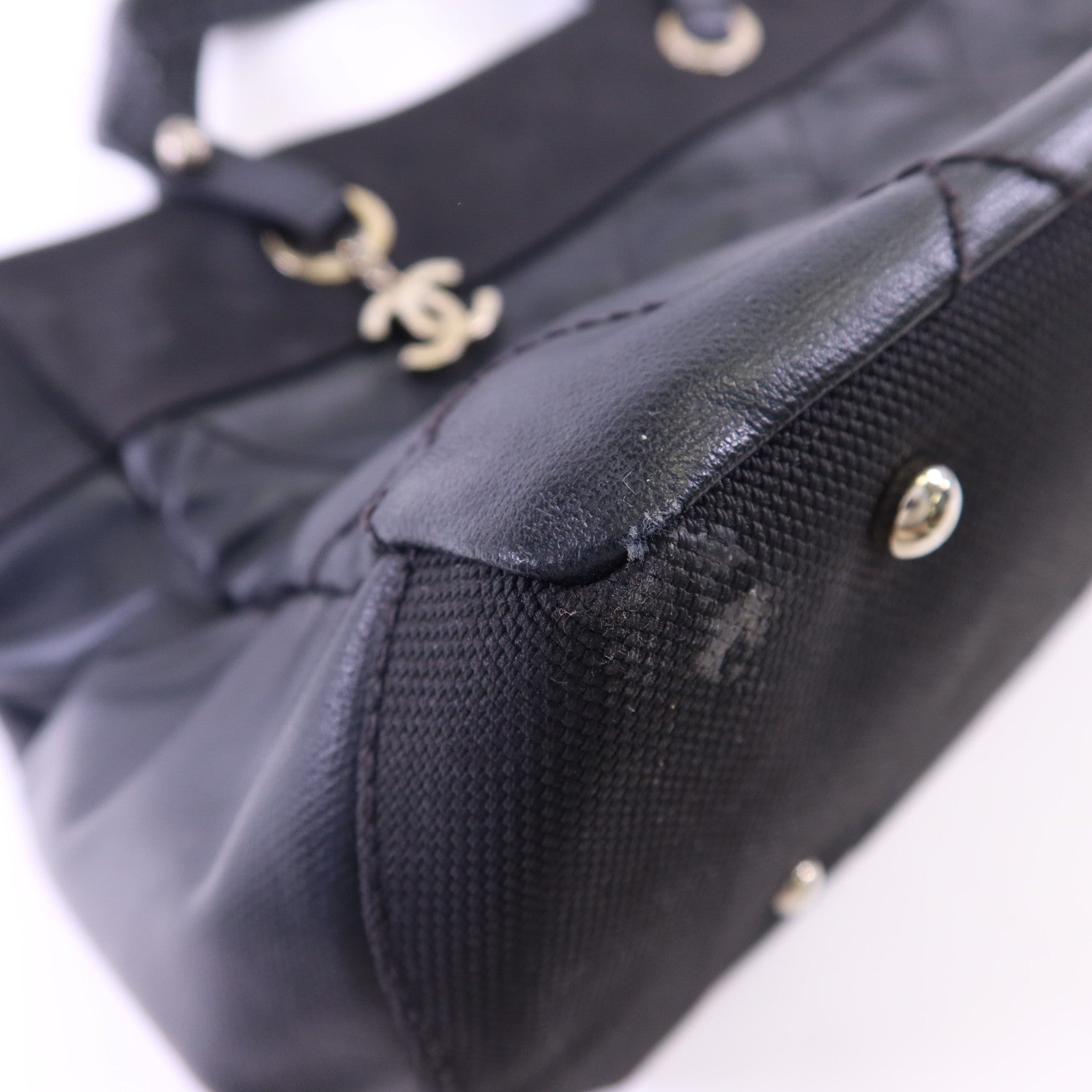 CHANEL 塗層帆布Paris Biarritz銀扣手挽袋