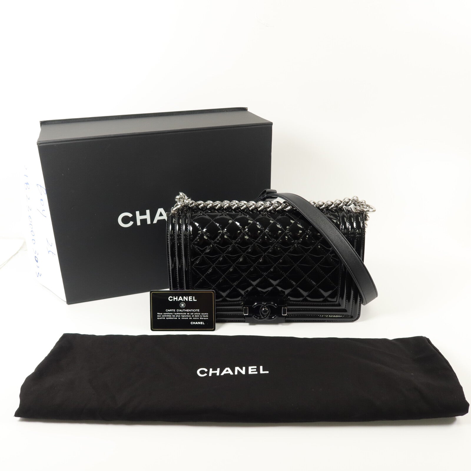 CHANEL 漆皮皮革Boy 25鏈帶肩背袋