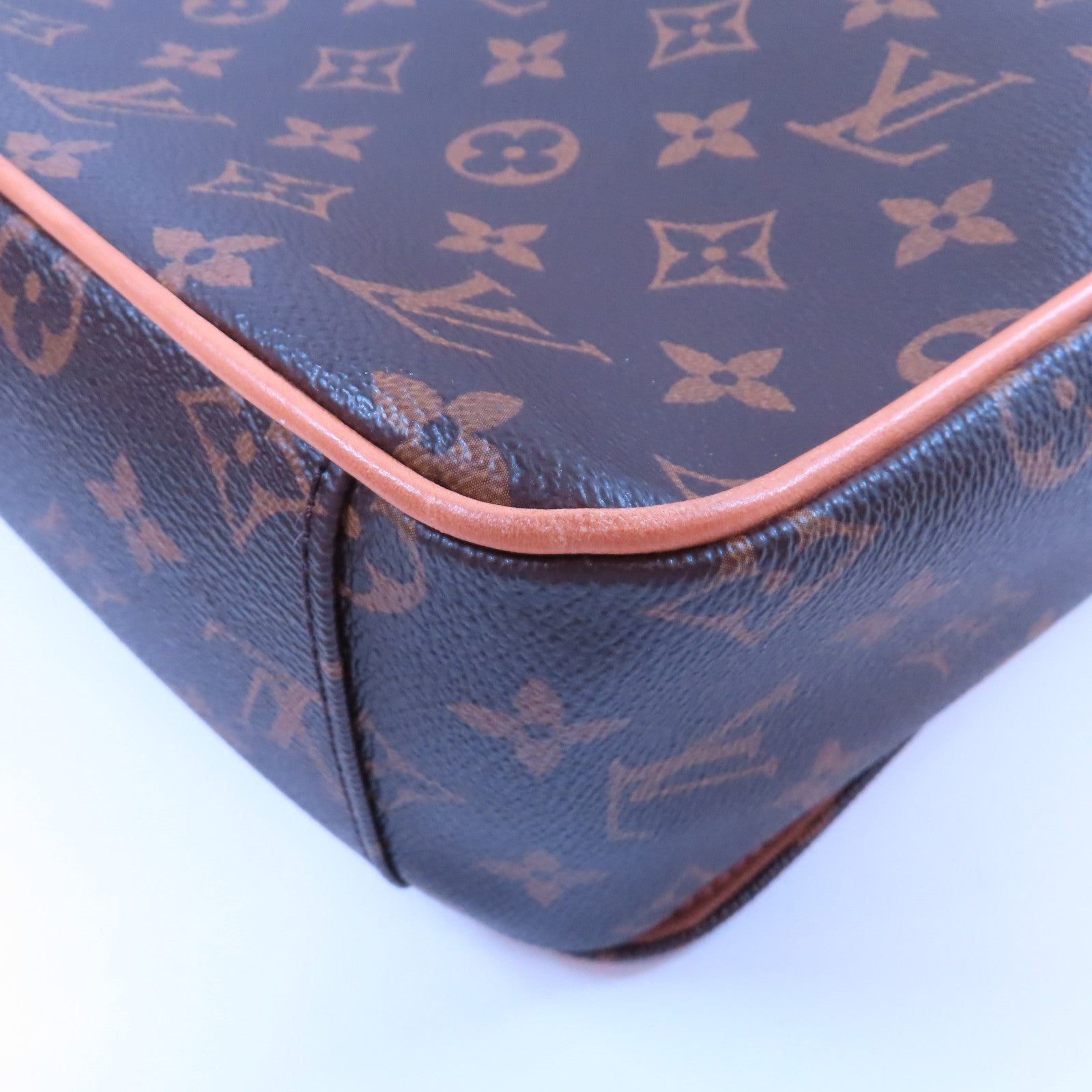 LOUIS VUITTON Monogram Valmy MM金扣肩背袋啡色