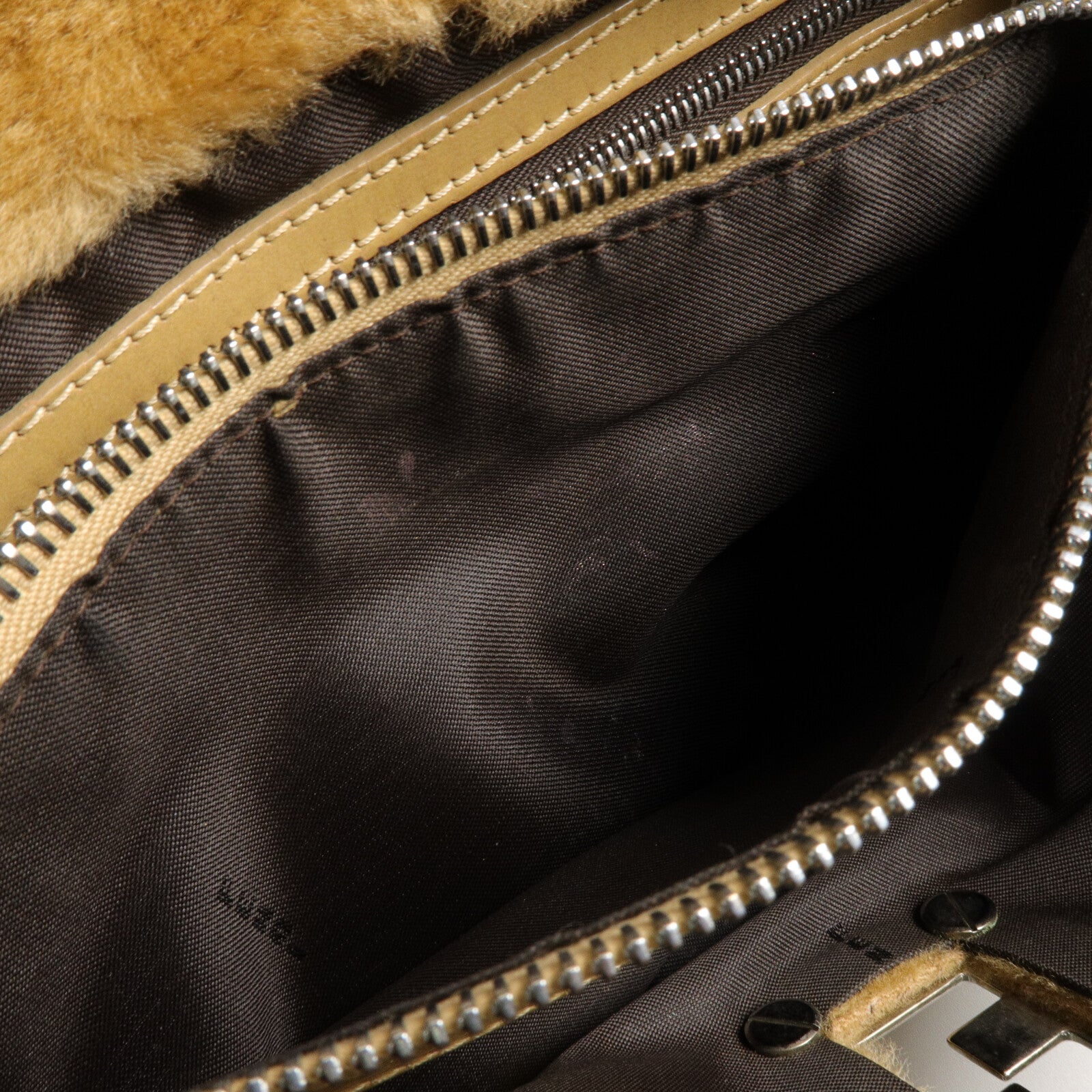 FENDI 羊毛Handbag手挽袋