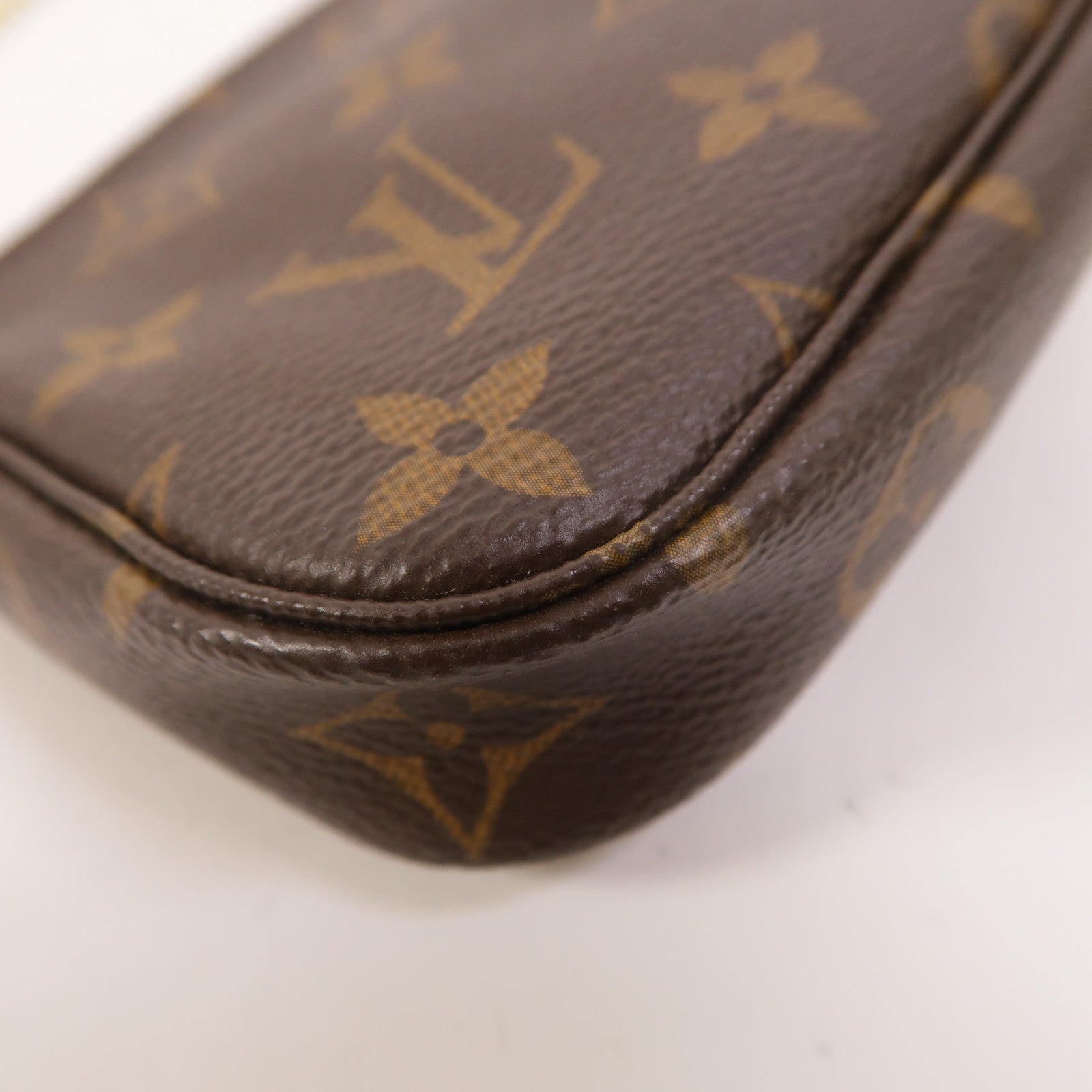 LOUIS VUITTON Monogram Mini Pochette Accessoires手挽袋