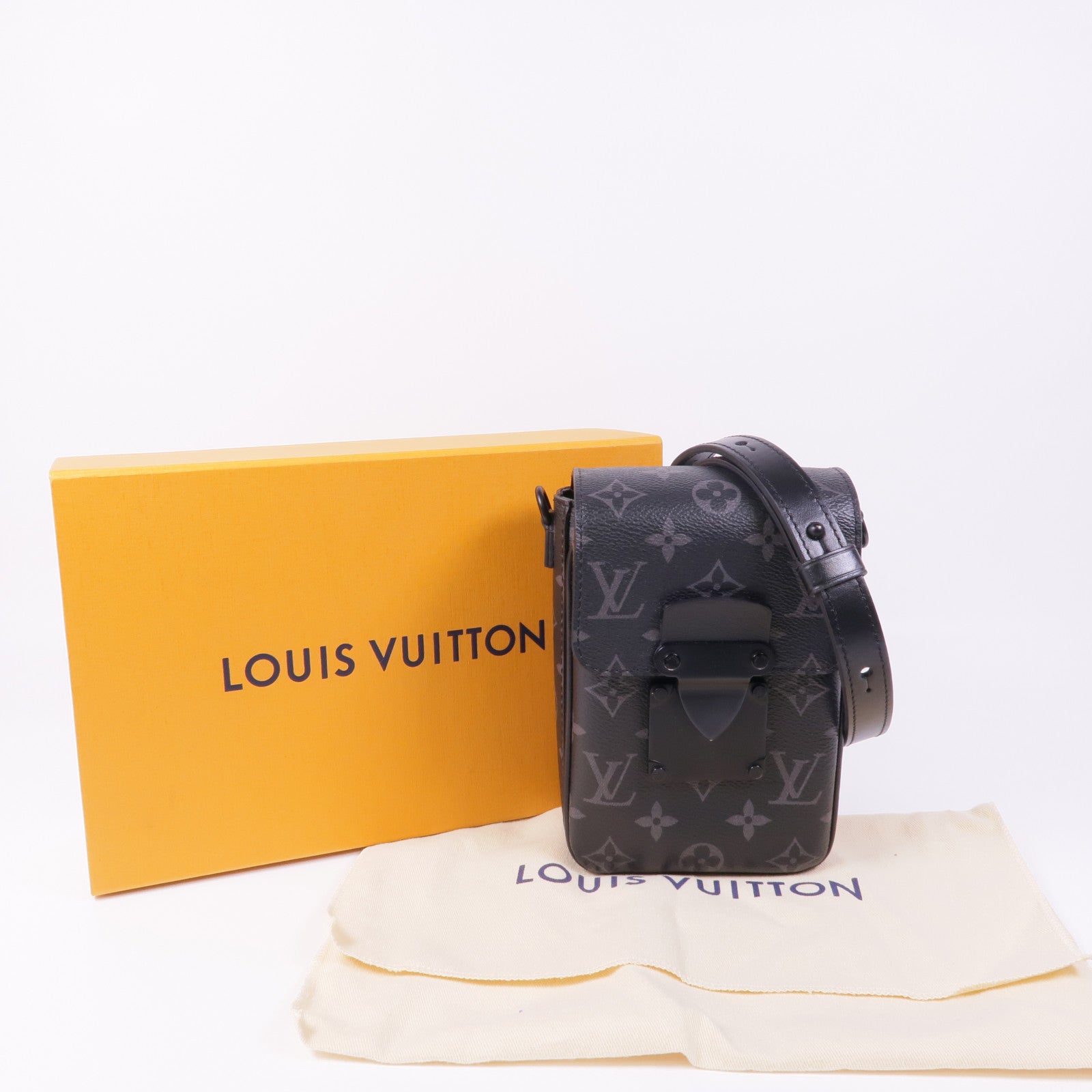 LOUIS VUITTON Monogram Eclipse S-Lock肩背袋