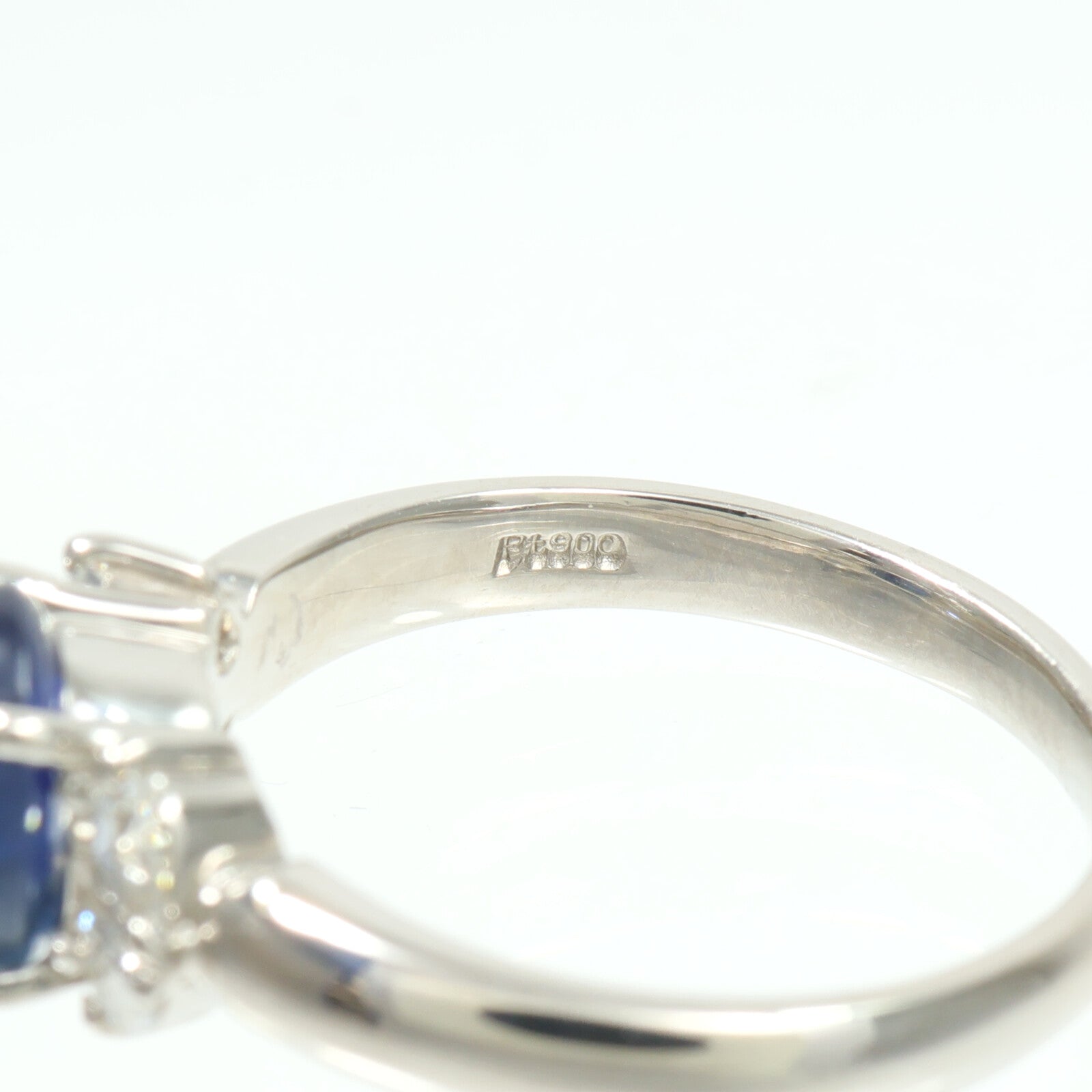 JEWELRY PT900鉑金Sapphire Diamond Ring藍寶石/鑽石戒指