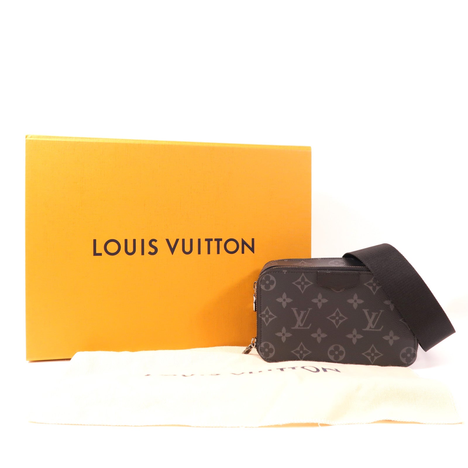 LOUIS VUITTON Monogram Eclipse Alpha銀扣肩背袋