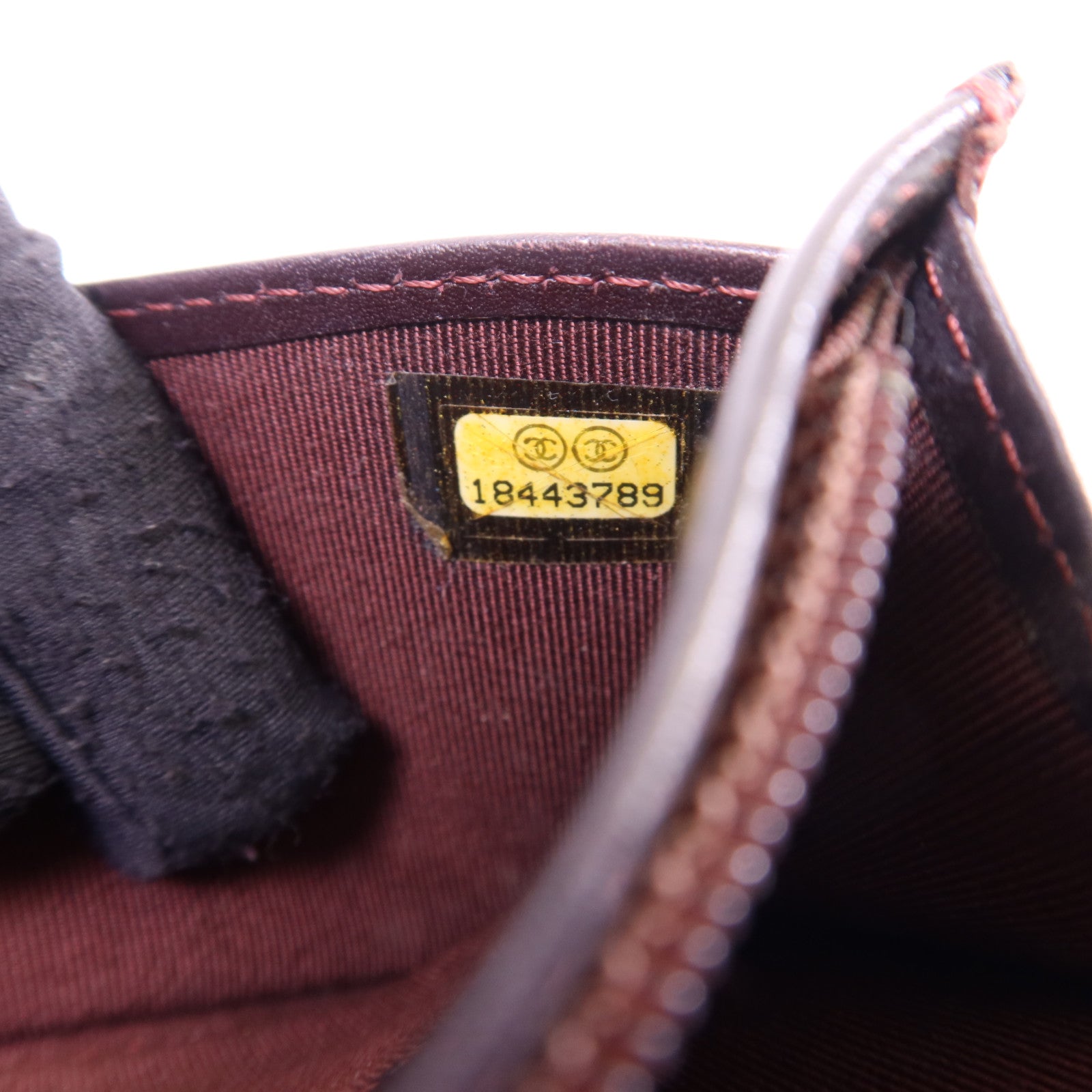 CHANEL 牛皮皮革Long Bifold Wallet金扣長錢包