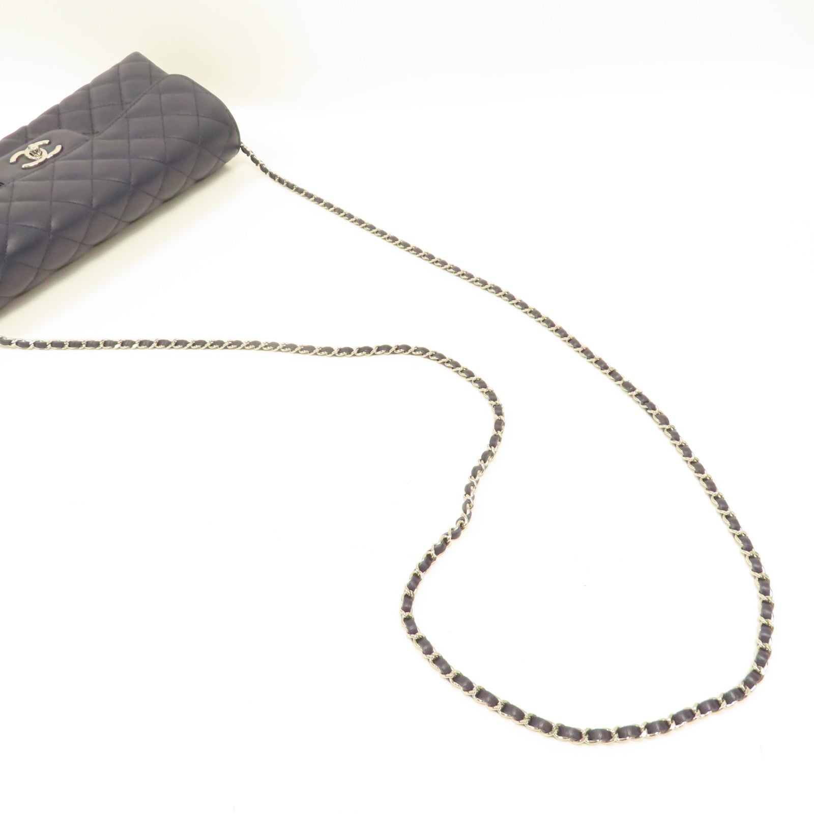 CHANEL 菱格羊皮皮革Chain Shoulder銀扣鏈帶肩背袋深藍色