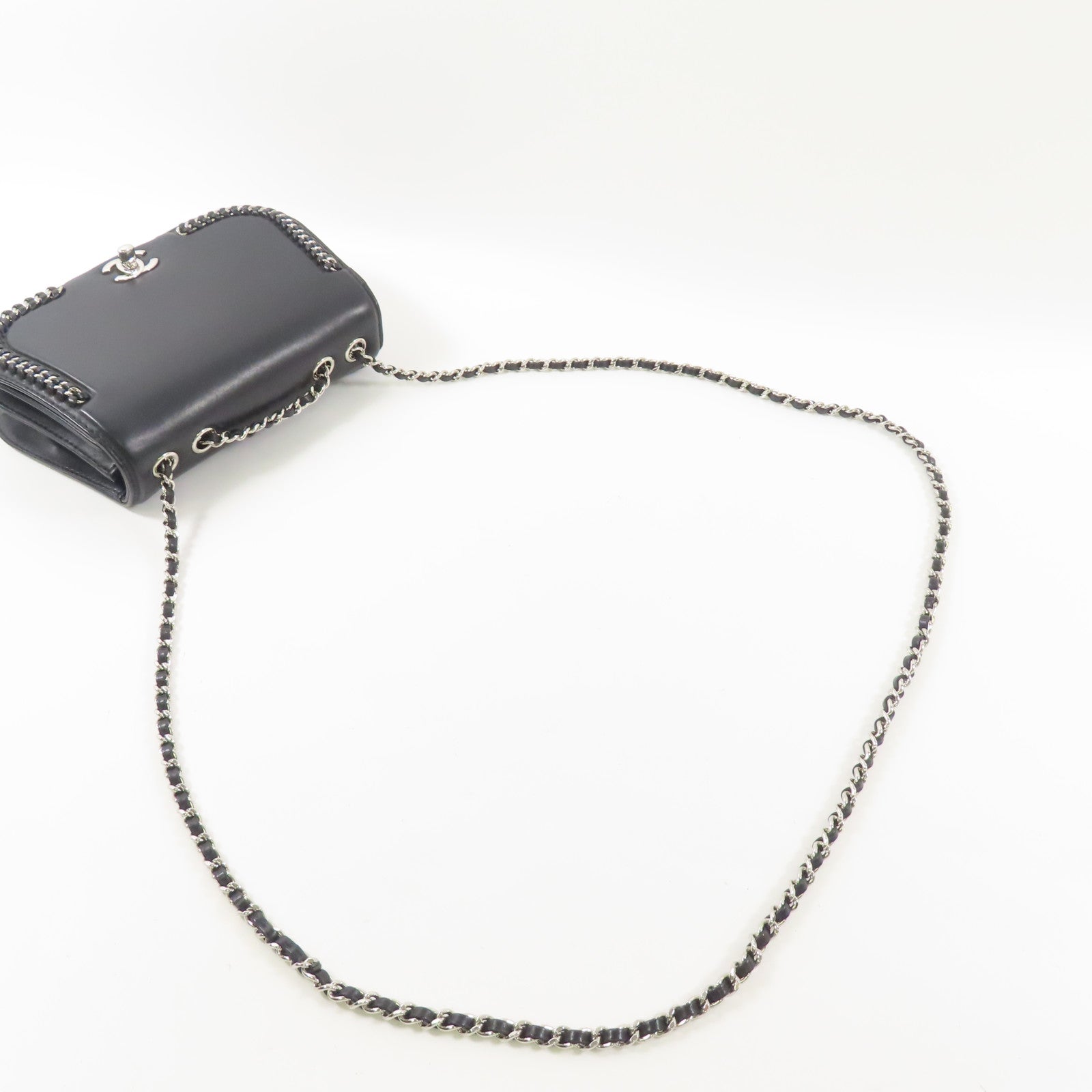 CHANEL 羊皮皮革Chain Shoulder銀扣鏈帶肩背袋