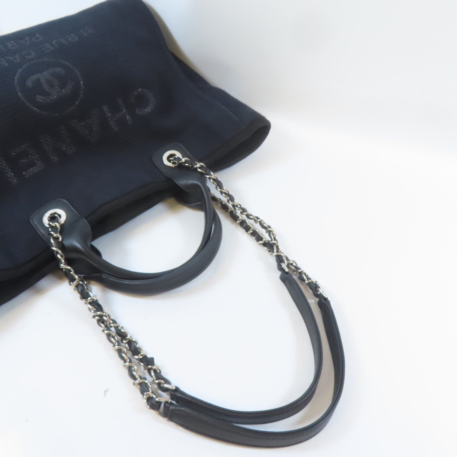 CHANEL 帆布Deauville Tote Medium銀扣手挽肩背兩用袋黑色
