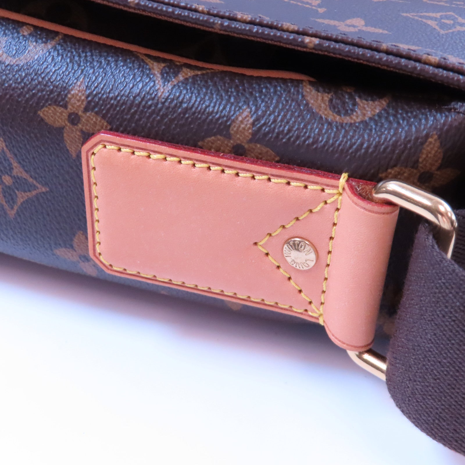 LOUIS VUITTON Monogram Valmy MM金扣肩背袋啡色