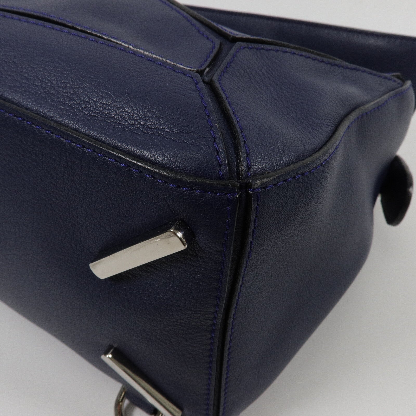 LOEWE 牛皮皮革Puzzle Medium手挽肩背兩用袋