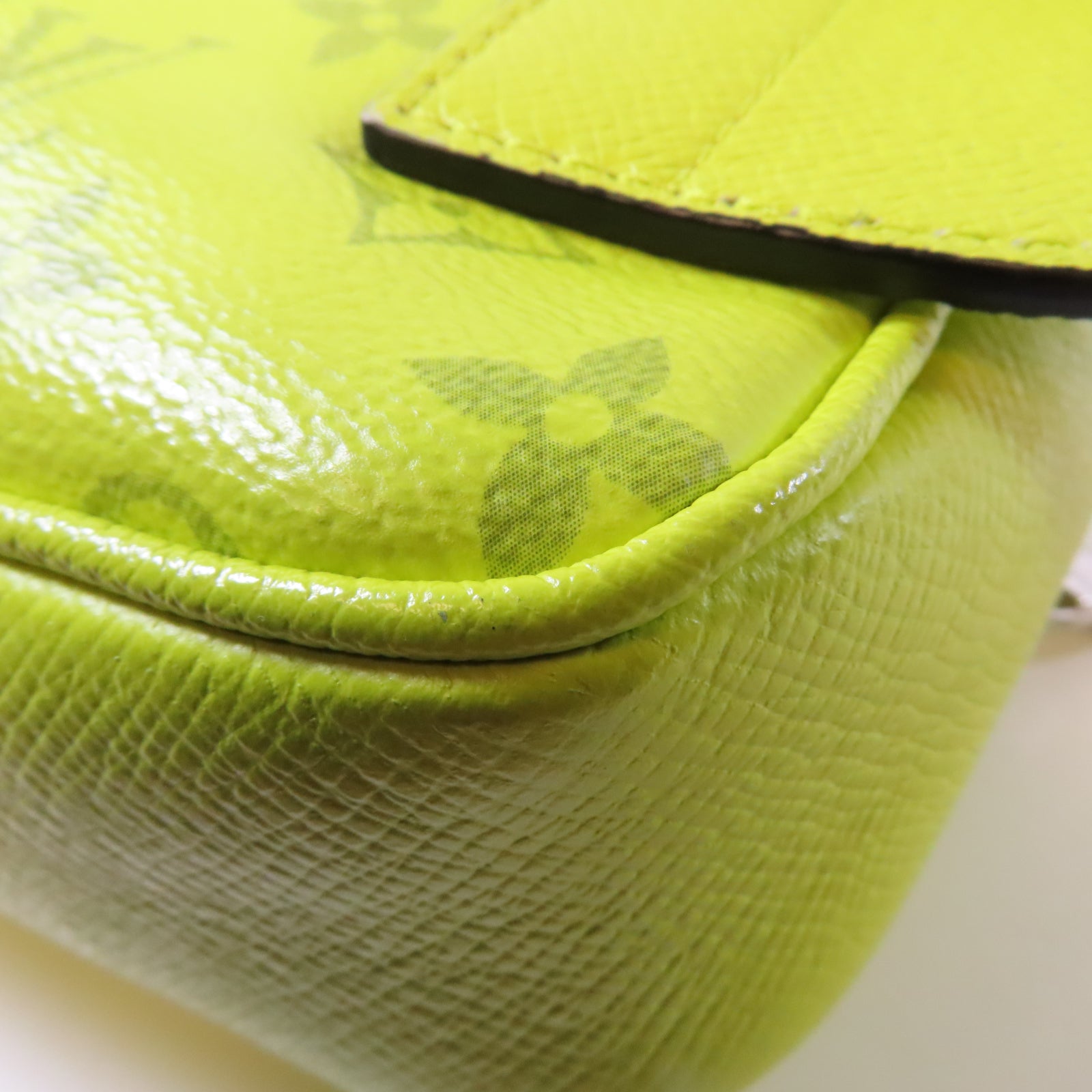 LOUIS VUITTON 【激減優惠】Monogram/Taiga Bum/Outdoor Jaune銀扣腰包黃色