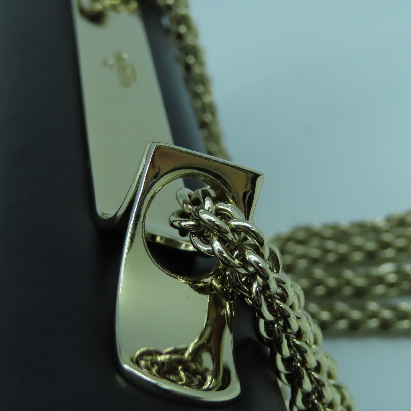 Valentino 【清倉大減價】皮革Chain Shoulder金扣鏈帶肩背袋黑色
