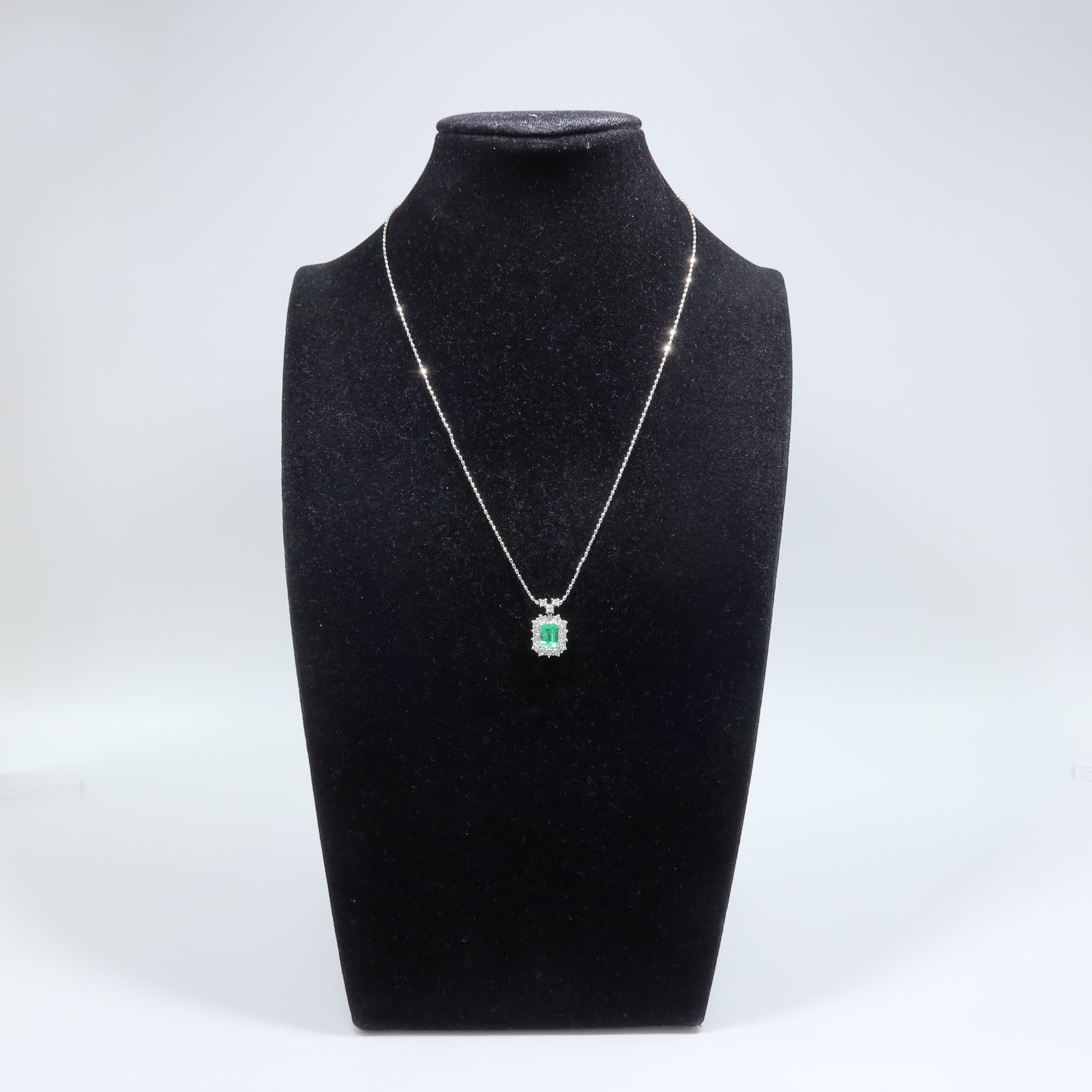 JEWELRY 18K白金Emerald Diamond Necklace綠寶石/鑽石項鍊