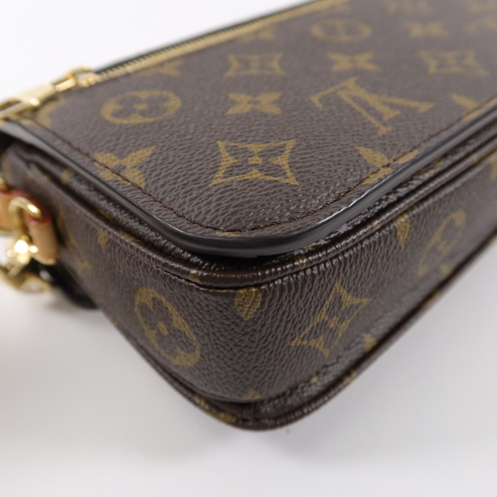 LOUIS VUITTON Monogram Pochette Metis East West手挽肩背兩用袋