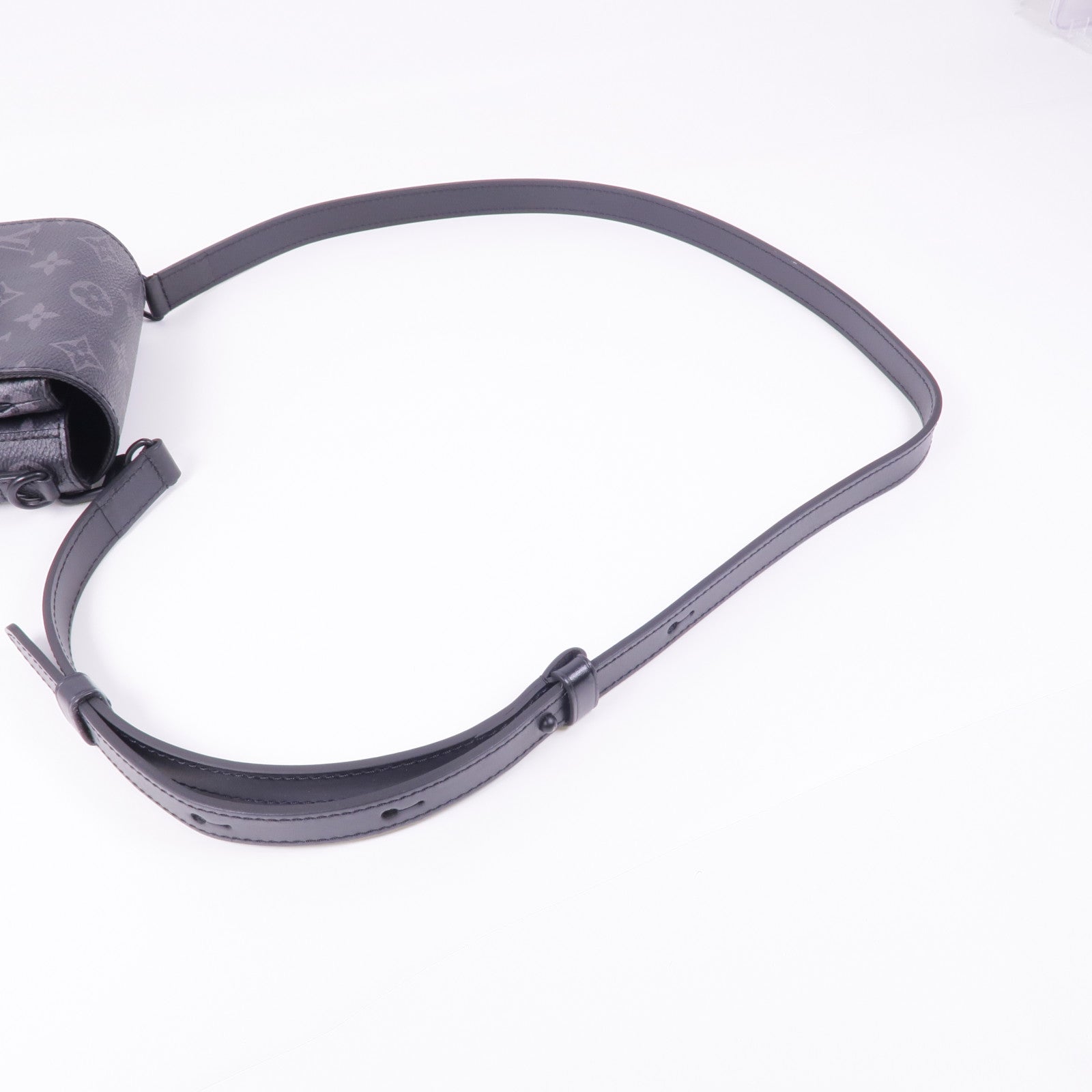 LOUIS VUITTON Monogram Eclipse S-Lock肩背袋