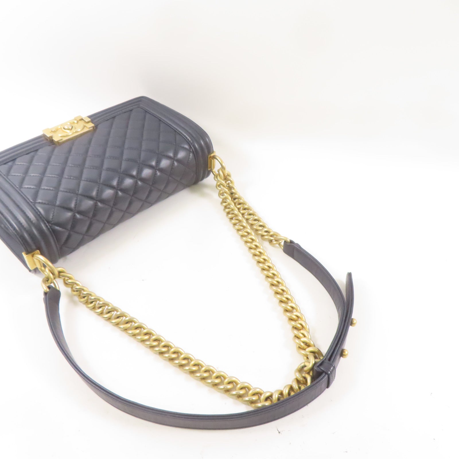 CHANEL 羊皮皮革Boy 25金扣鏈帶肩背袋深藍色