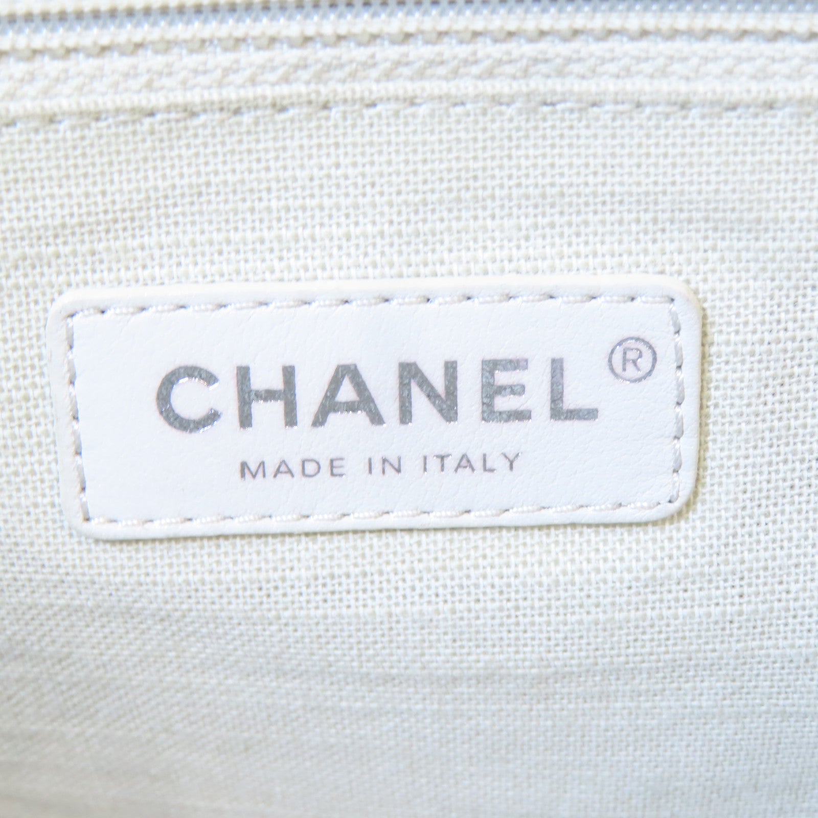 CHANEL 帆布Deauville Tote Medium銀扣手挽肩背兩用袋黑色