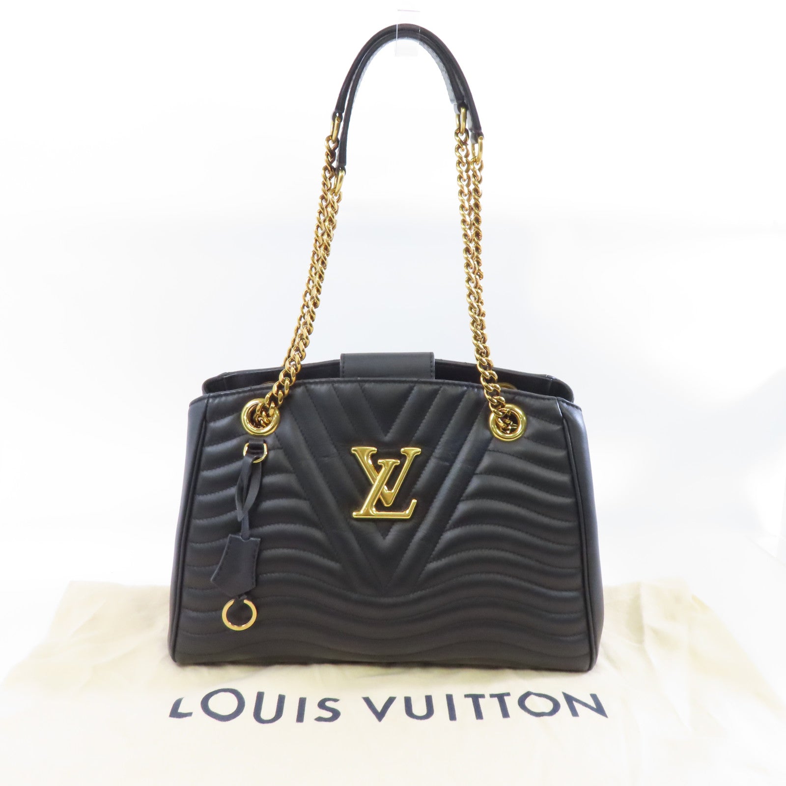LOUIS VUITTON 牛皮皮革New Wave Tote Bag金扣鏈帶肩背袋黑色
