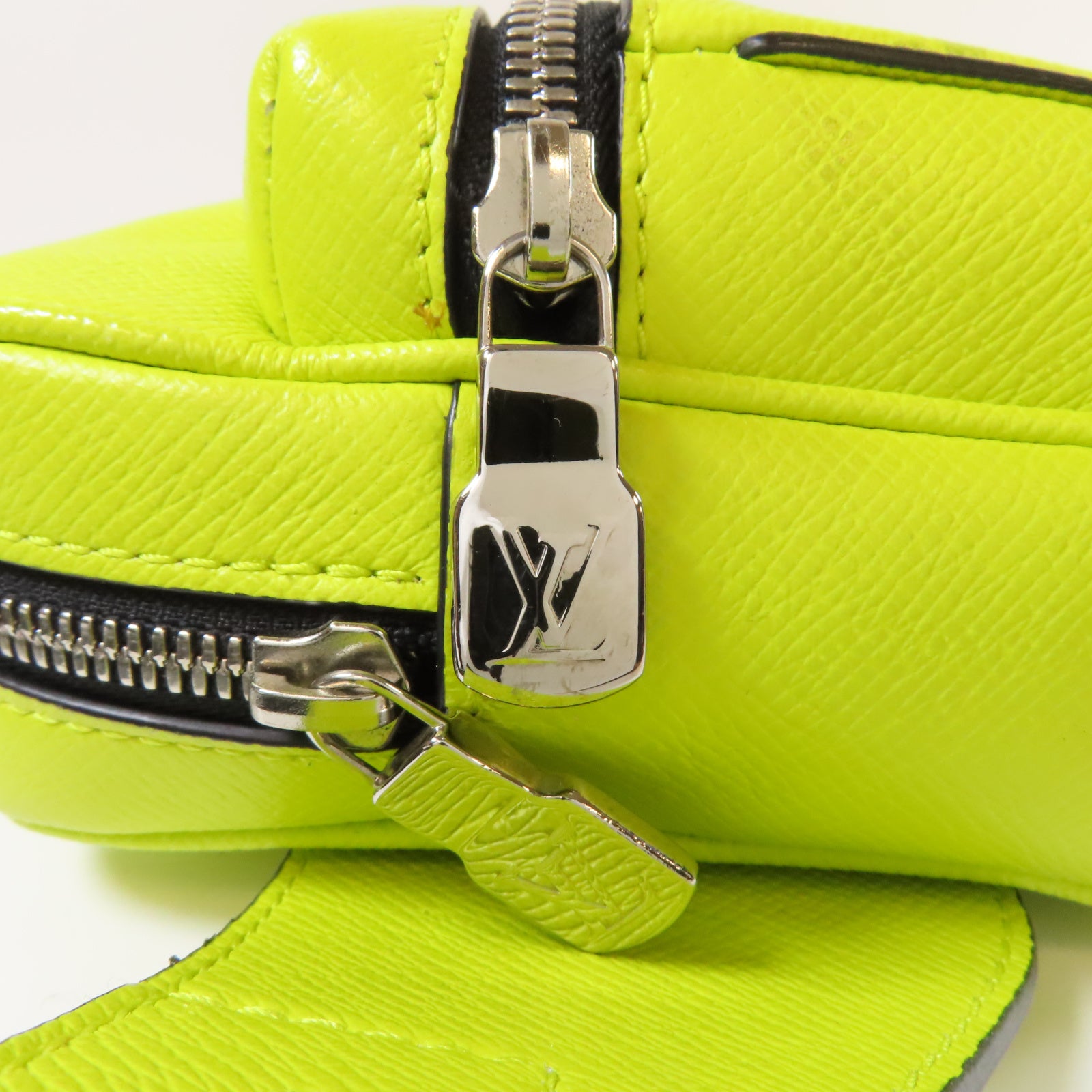 LOUIS VUITTON 【激減優惠】Monogram/Taiga Bum/Outdoor Jaune銀扣腰包黃色