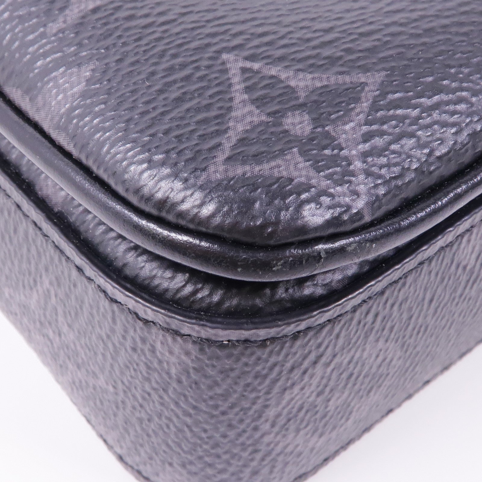 LOUIS VUITTON Monogram Eclipse S-Lock肩背袋