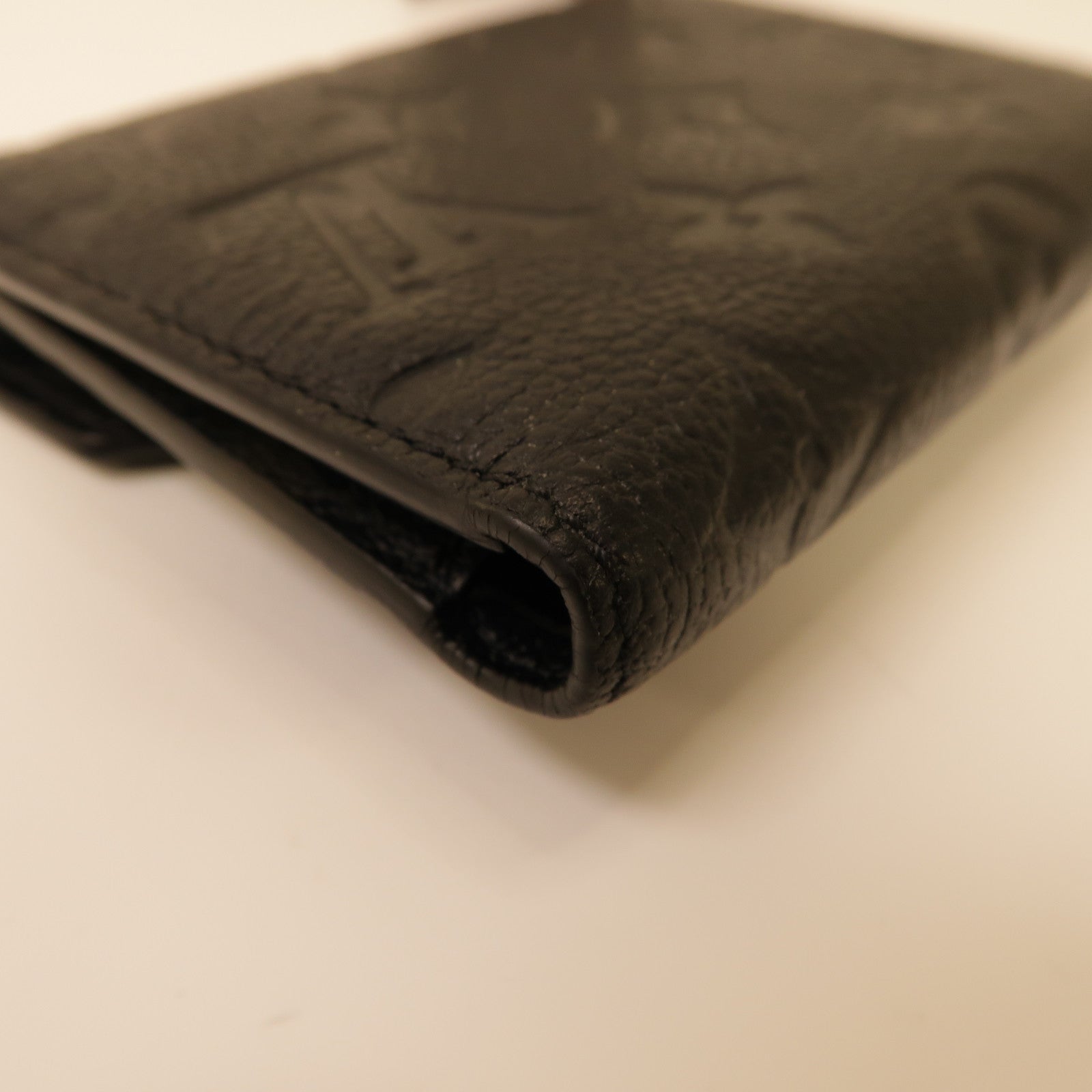 LOUIS VUITTON Monogram Empreinte Victorine Wallet金扣鈕扣錢包黑色